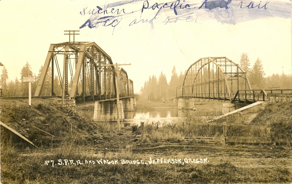 Southern Pacific Railroad and wagon bridges at Jefferson, Oregon (3230120712)