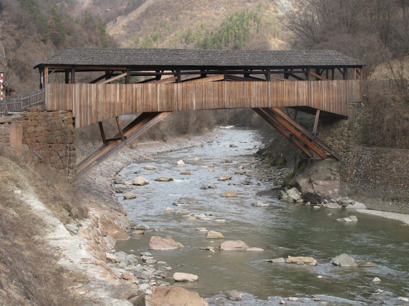 Törggele Brücke in Kastelruth über den Eisack