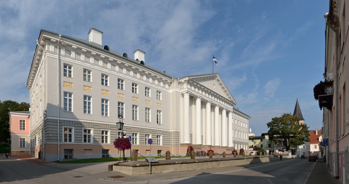 Tartu Ülikooli peahoone 2012