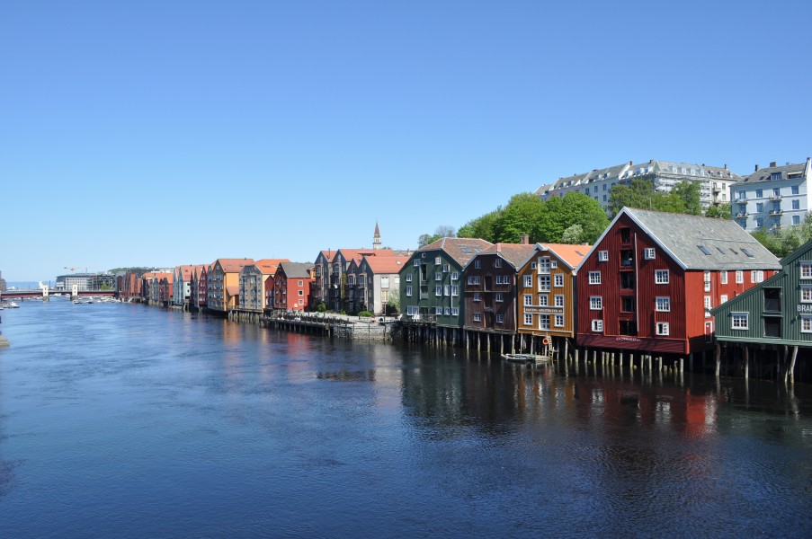Trondheim - buildings near Nidelva 03