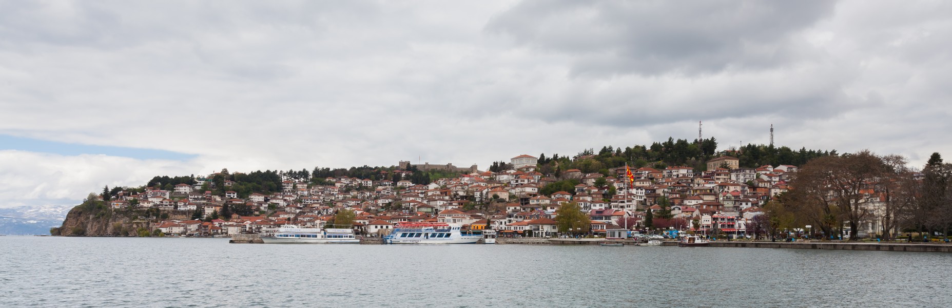 Vista de Ohrid, Macedonia, 2014-04-17, DD 01
