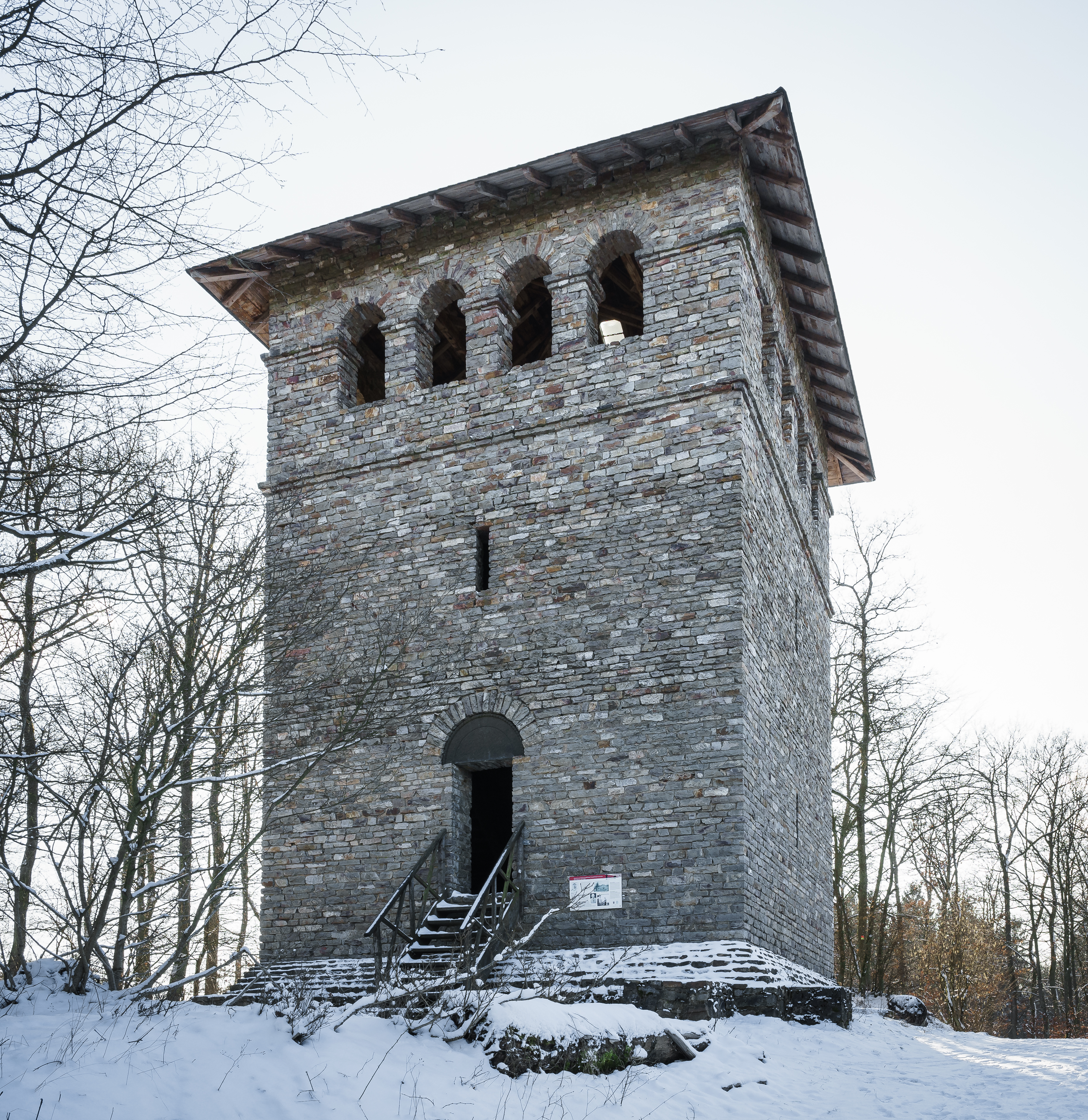 Römerturm, Auf dem Gaulskopf