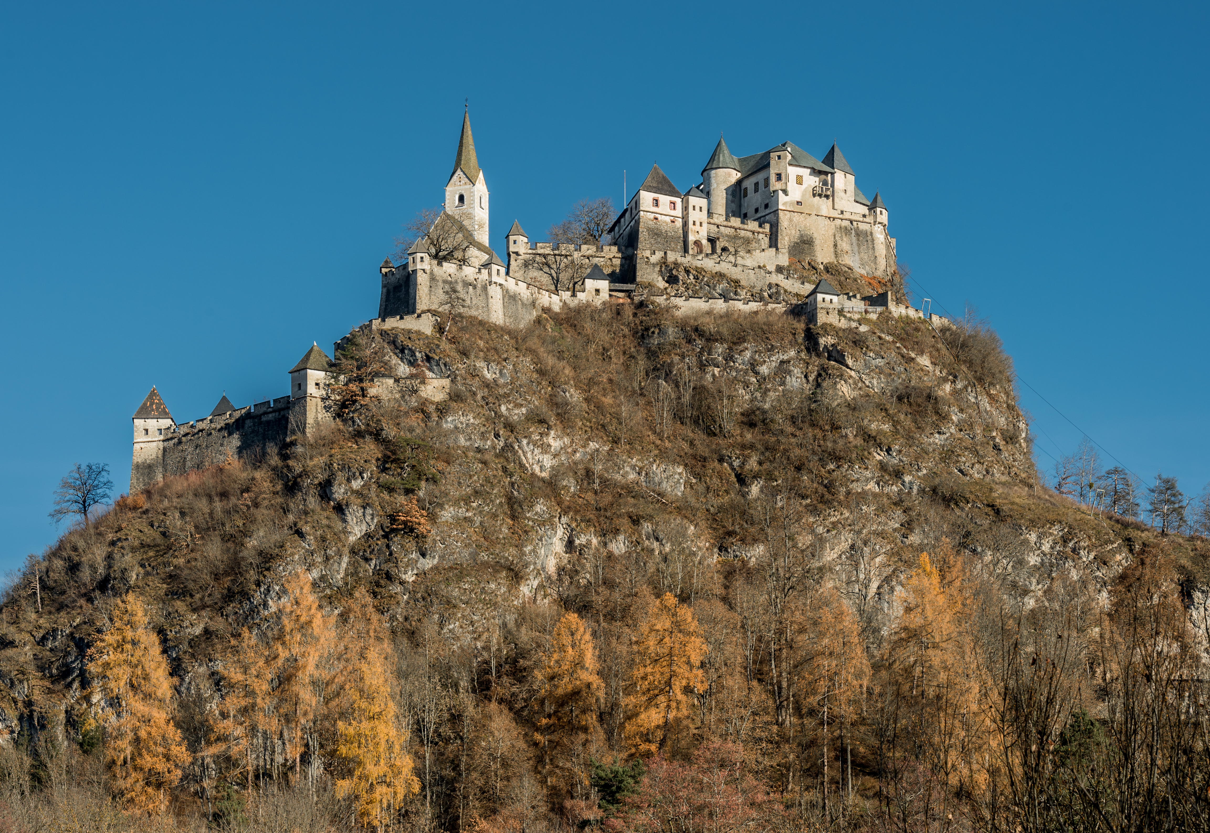 Sankt Georgen am Längsee Burg Hochosterwitz SW-Ansicht 02122015 2398