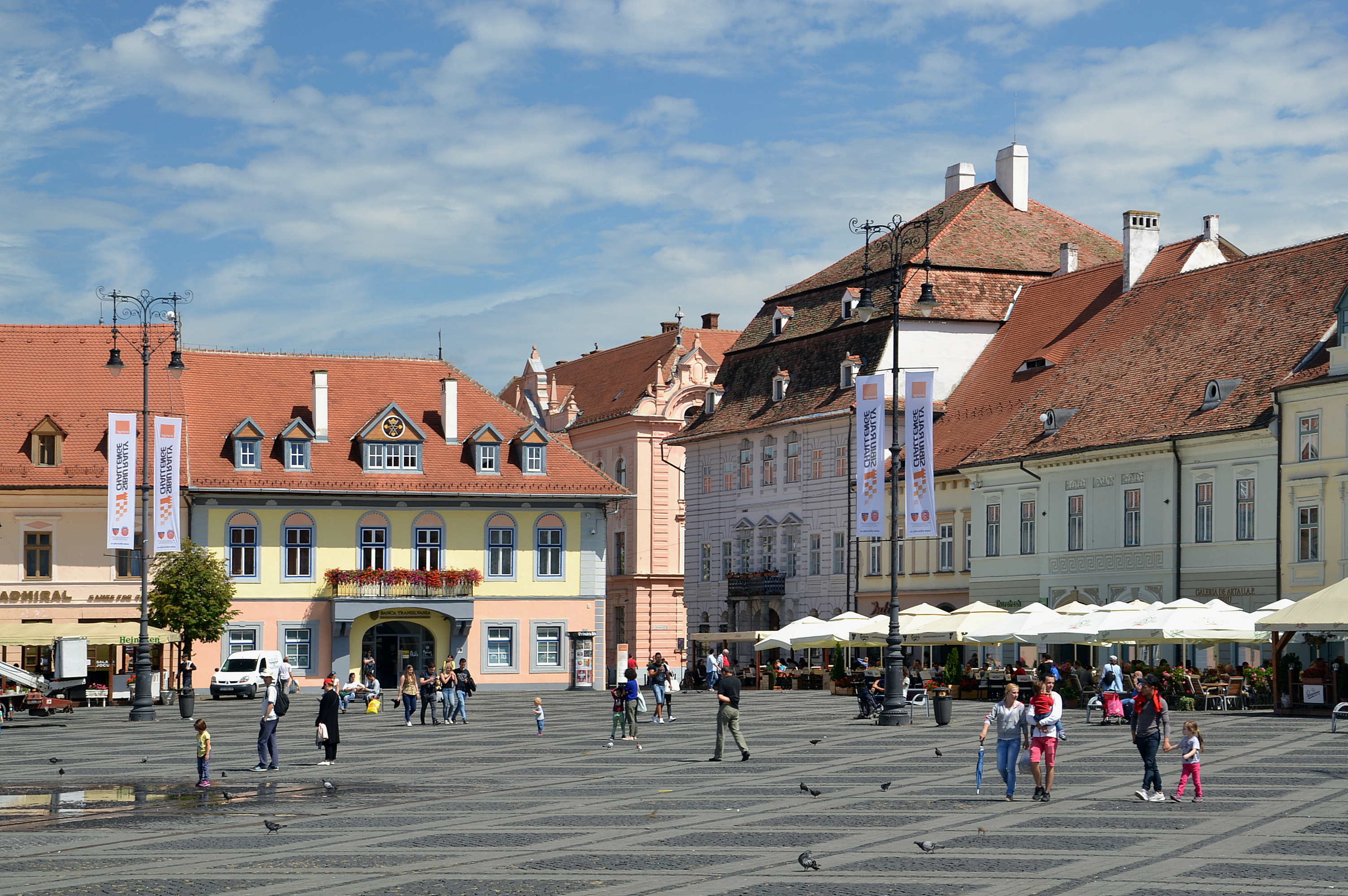Sibiu (Hermannstadt, Nagyszeben) - Large Square (Piața Mare, Großer Ring)
