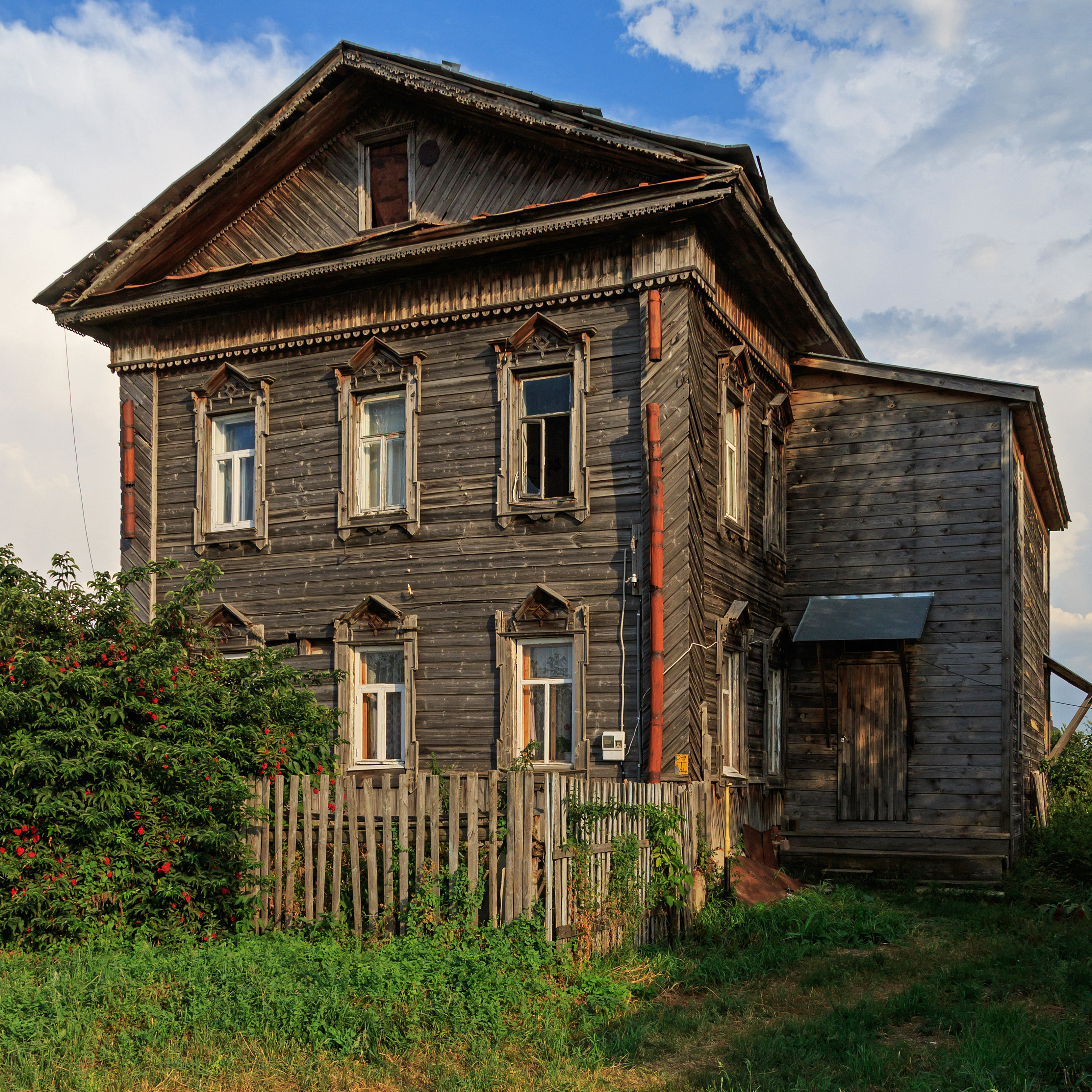 Sviyazhsk Nikolskaya Street wooden house2 08-2016