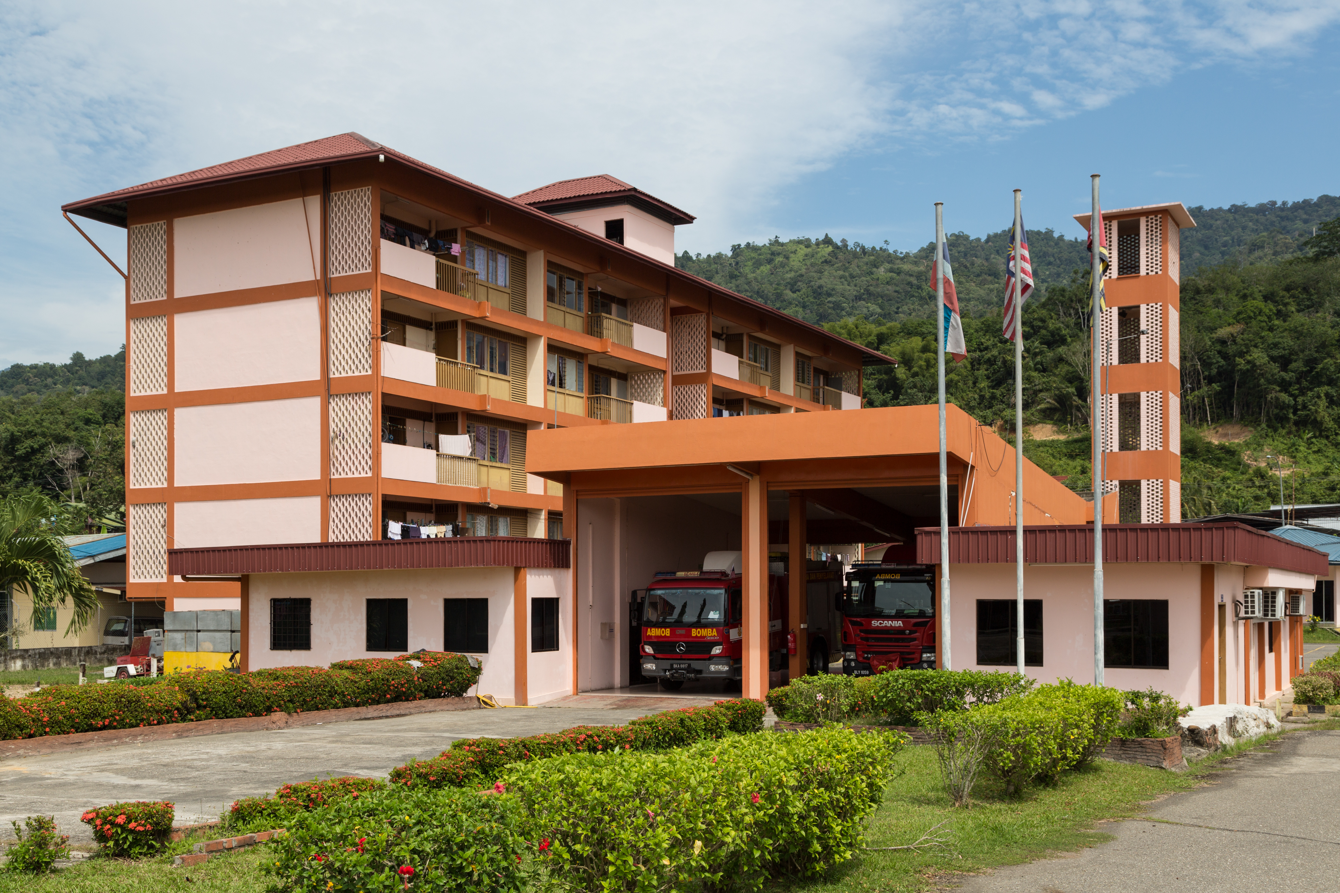 Tenom Sabah Fire-and-Rescue-Station-02
