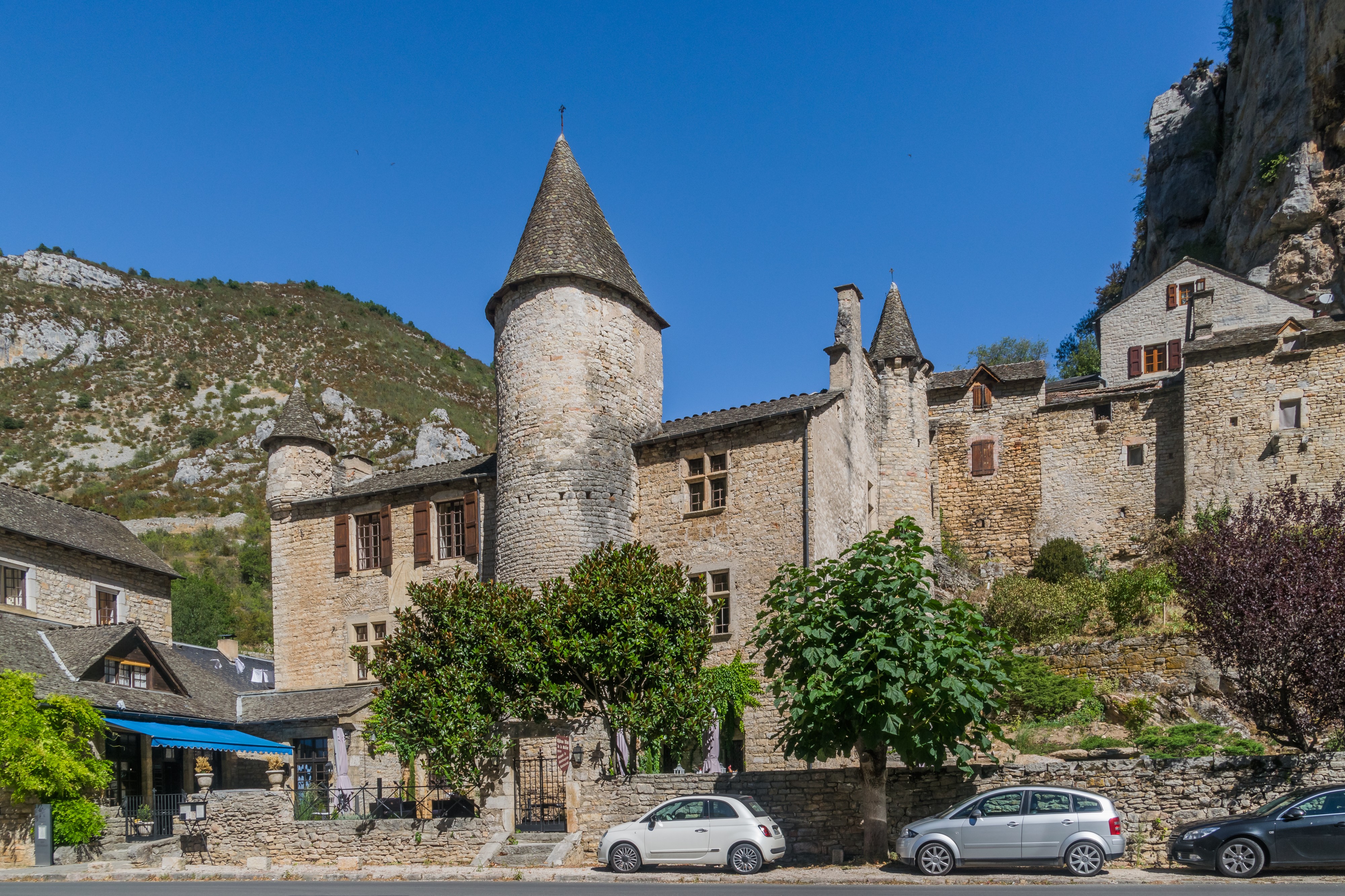 Castle of La Malene 02
