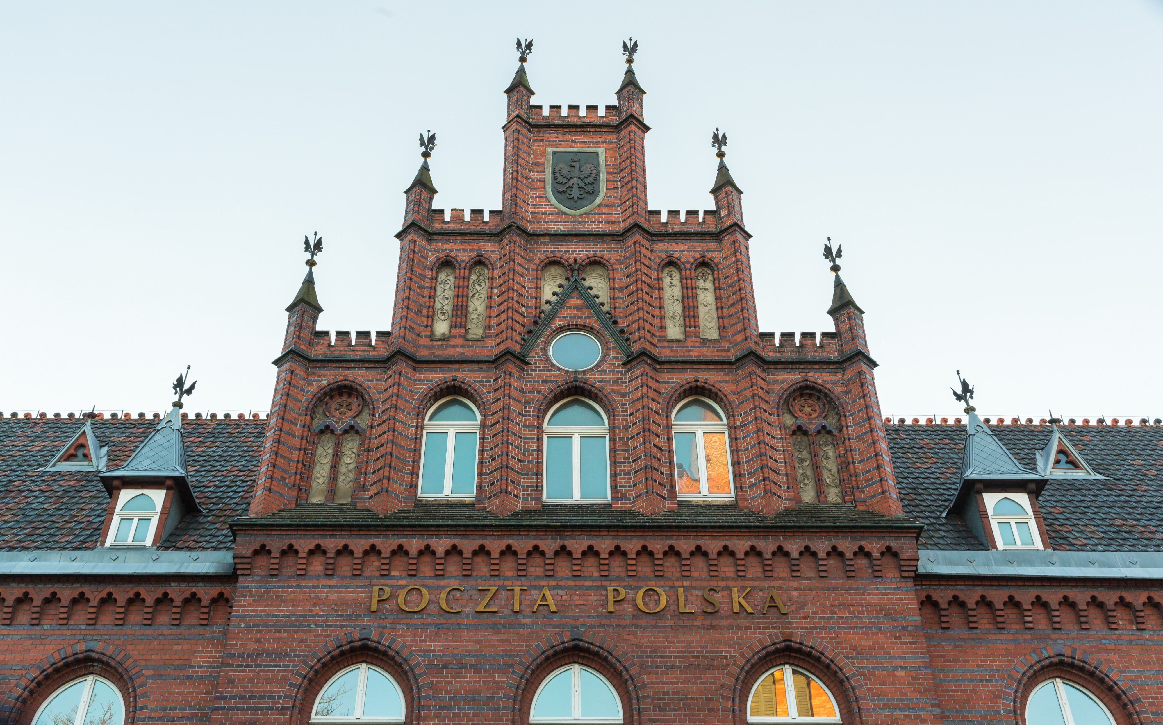 Edificio de Correos, Gniezno, Polonia, 2014-12-26, DD 04