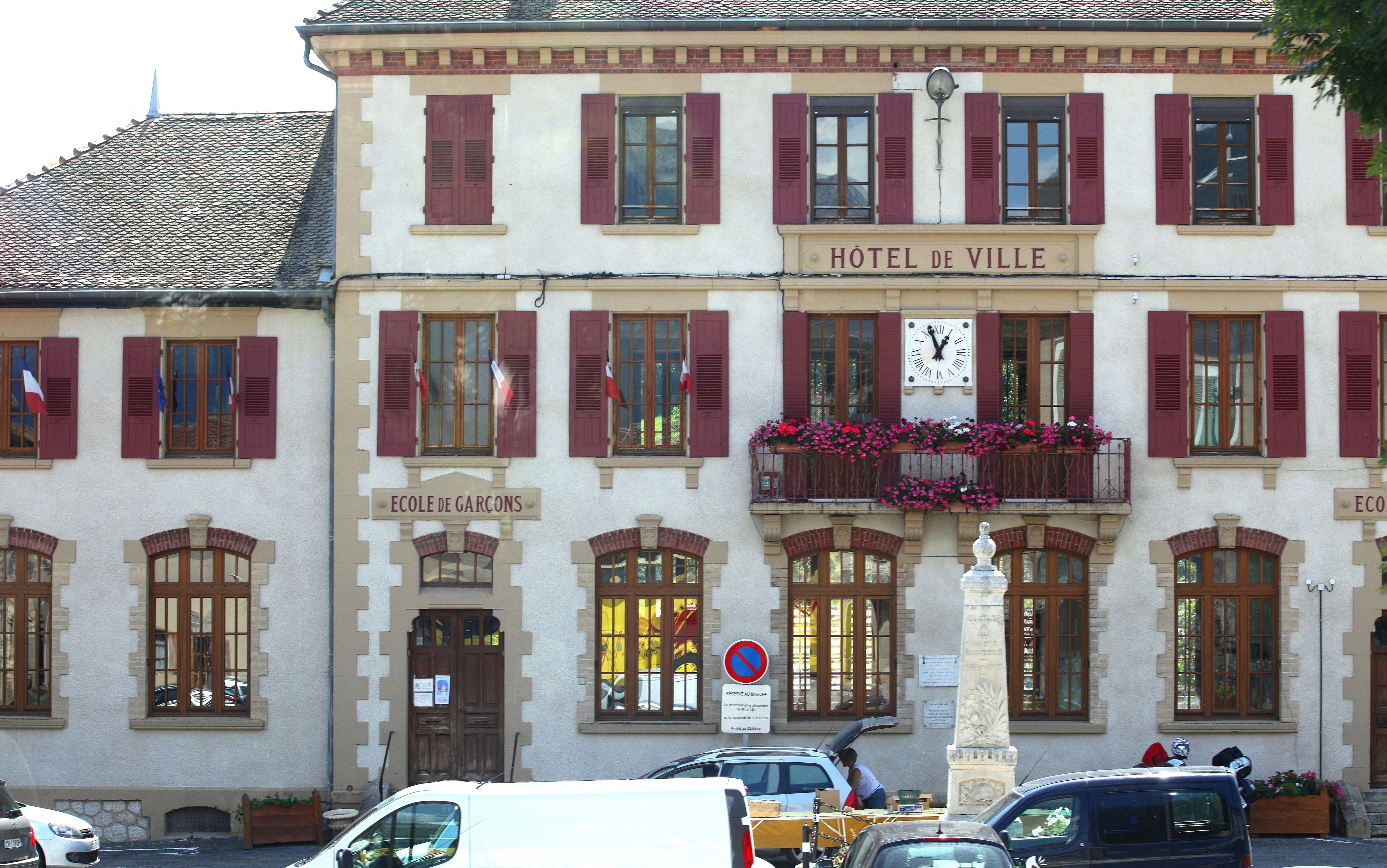 Hôtel de Ville, somewhere in France, August 2013