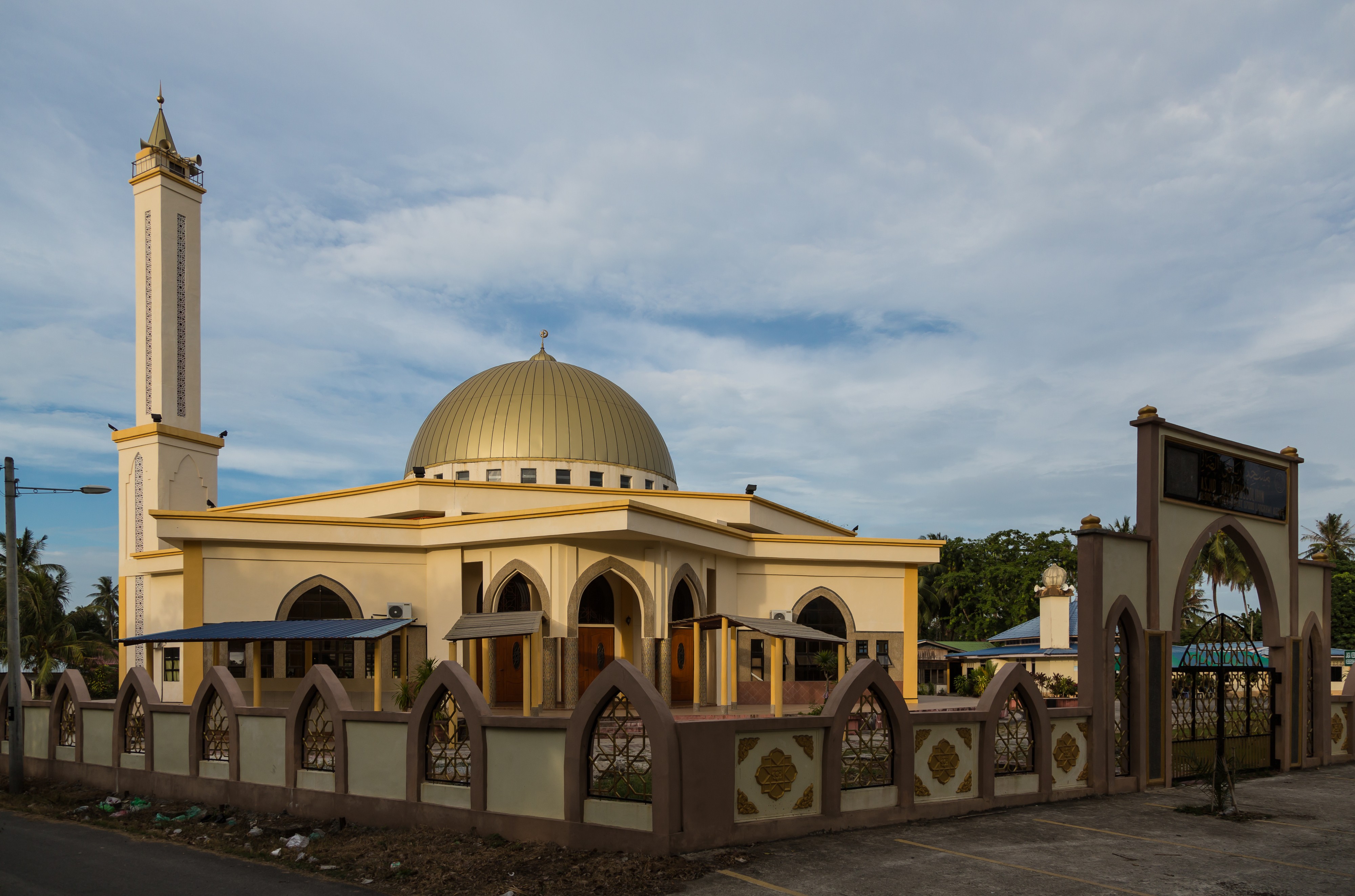 Langkawi Malaysia Masjid-Padang-Lalang-01