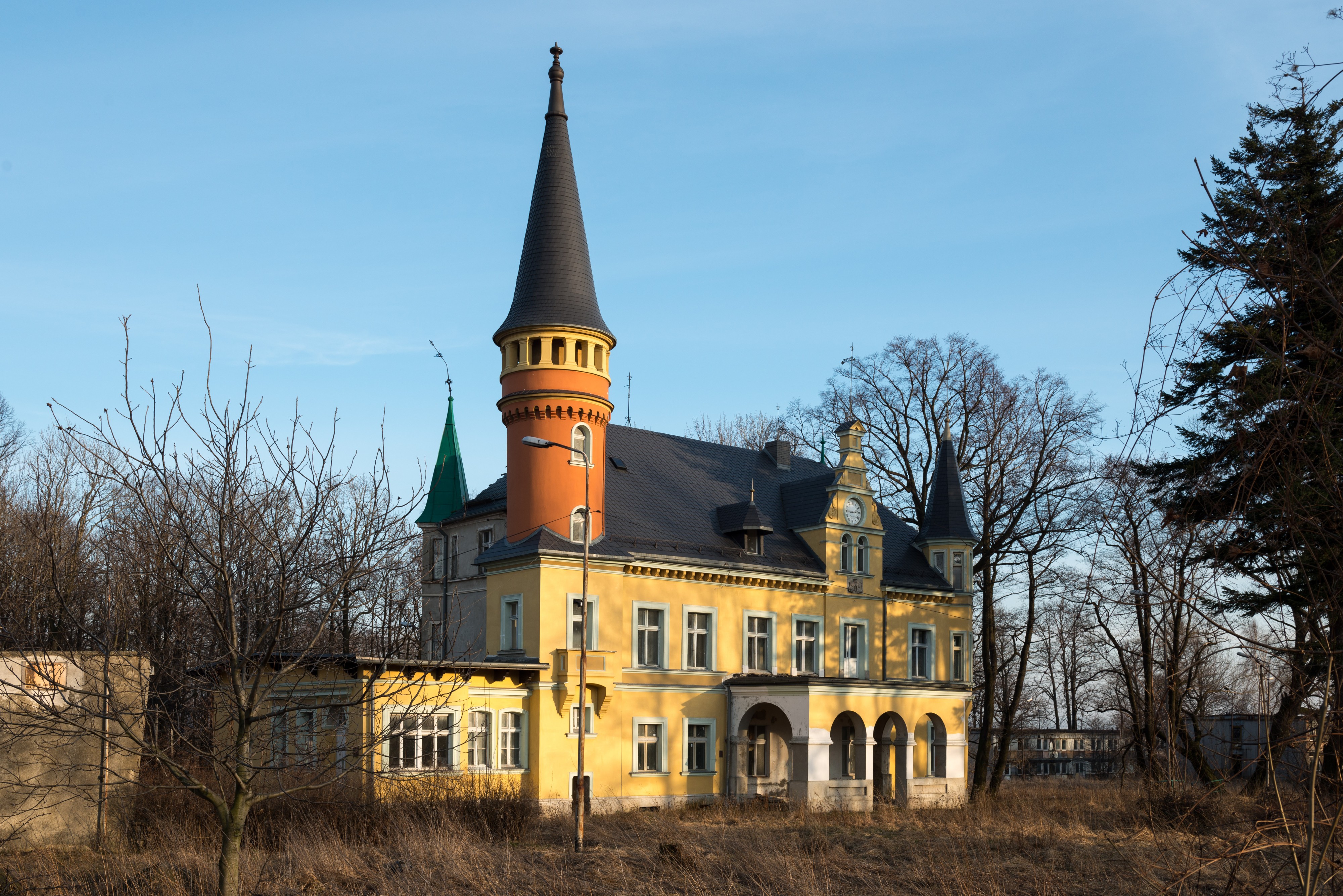 Palace in Jodłownik-1