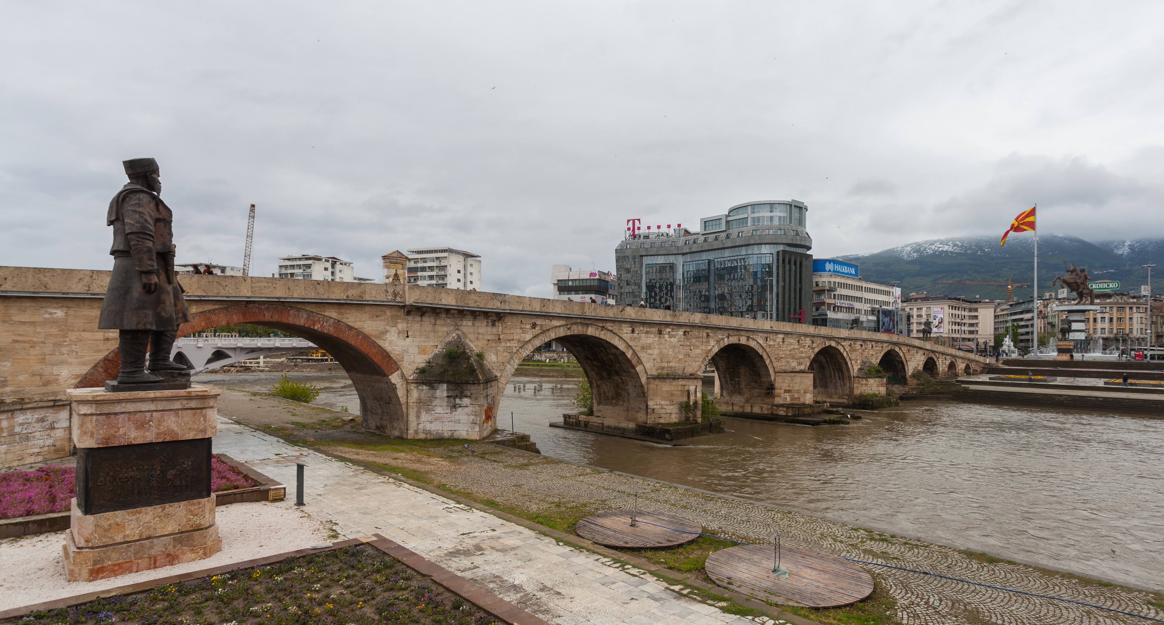 Puente de Piedra, Skopie, Macedonia, 2014-04-17, DD 36