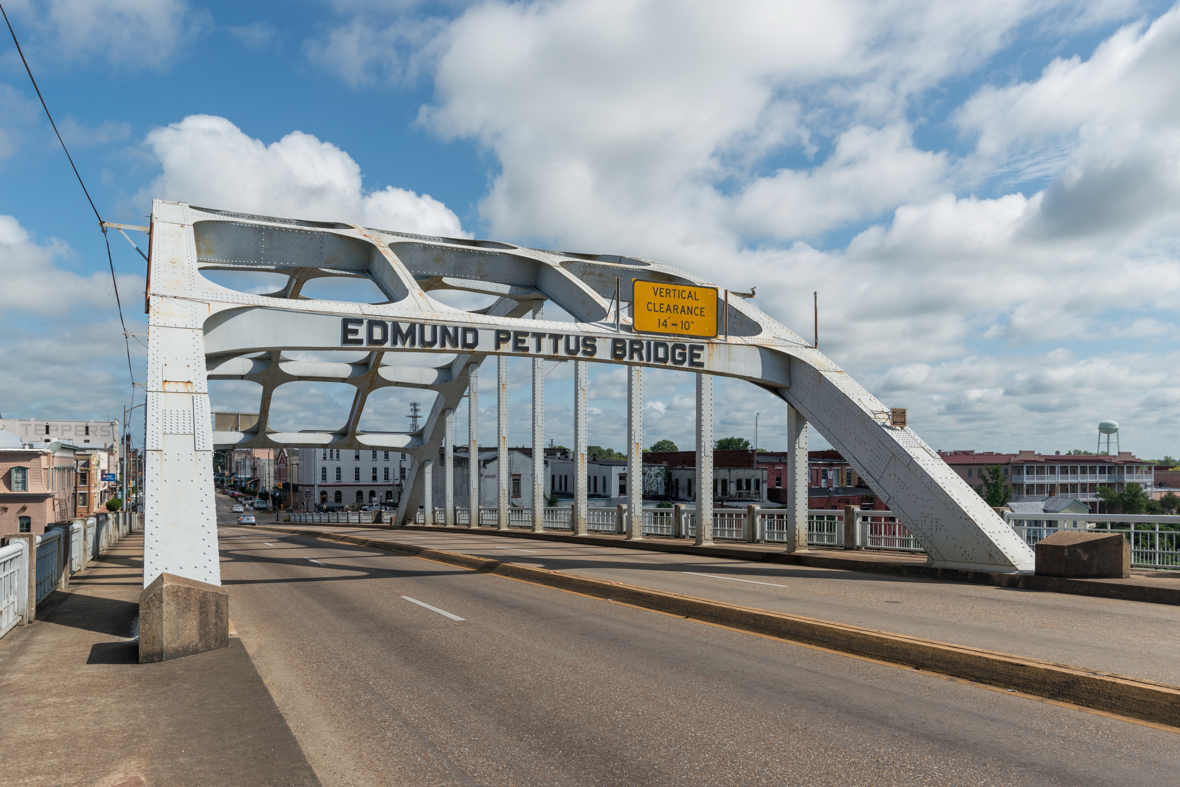 South view of Arch of Edmund Pettus Bridge, Selma AL 20160713 1