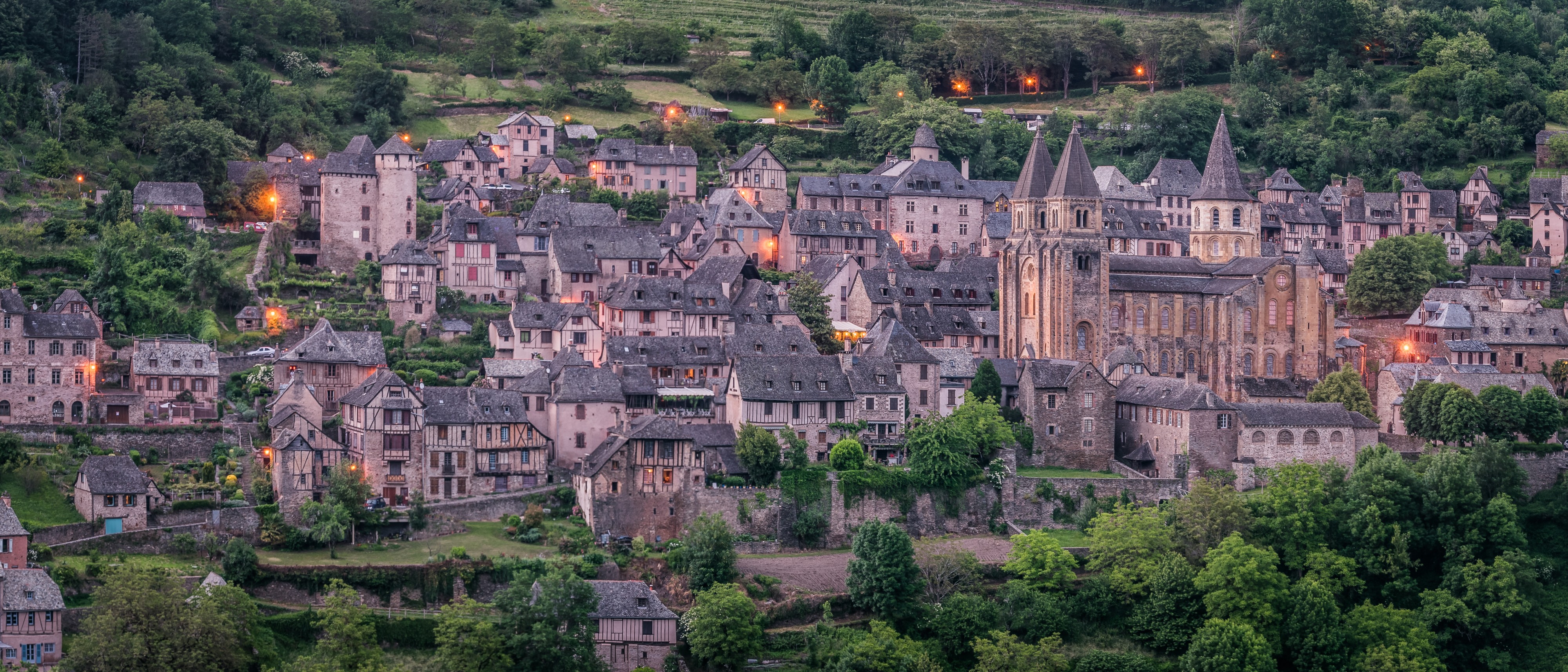 View of Conques 08