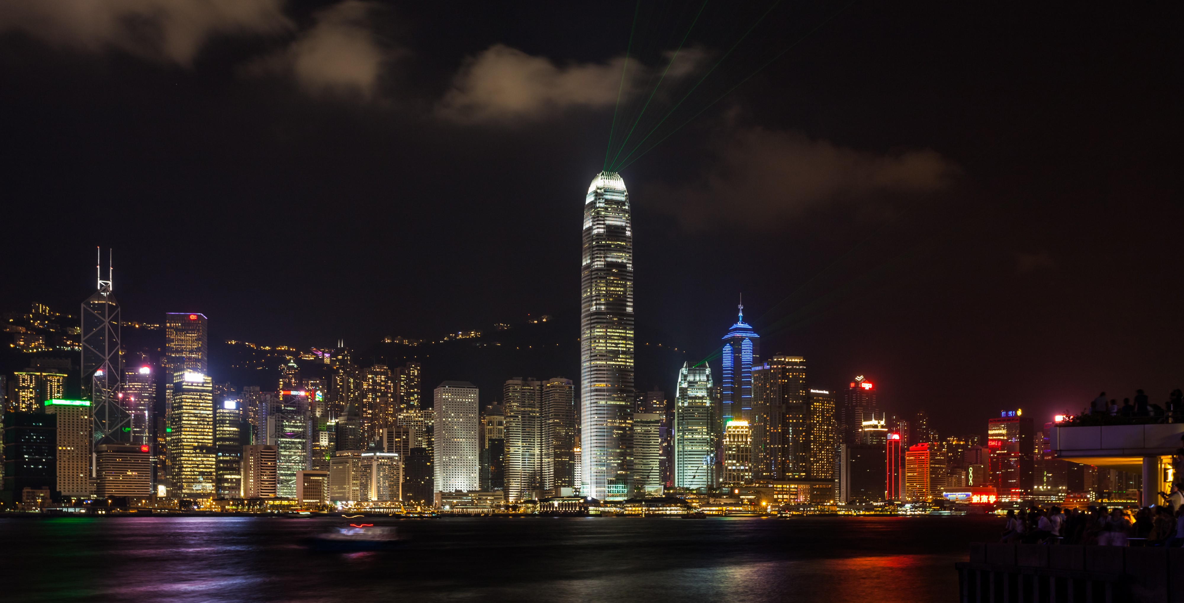 Vista del Puerto de Victoria desde Kowloon, Hong Kong, 2013-08-11, DD 15