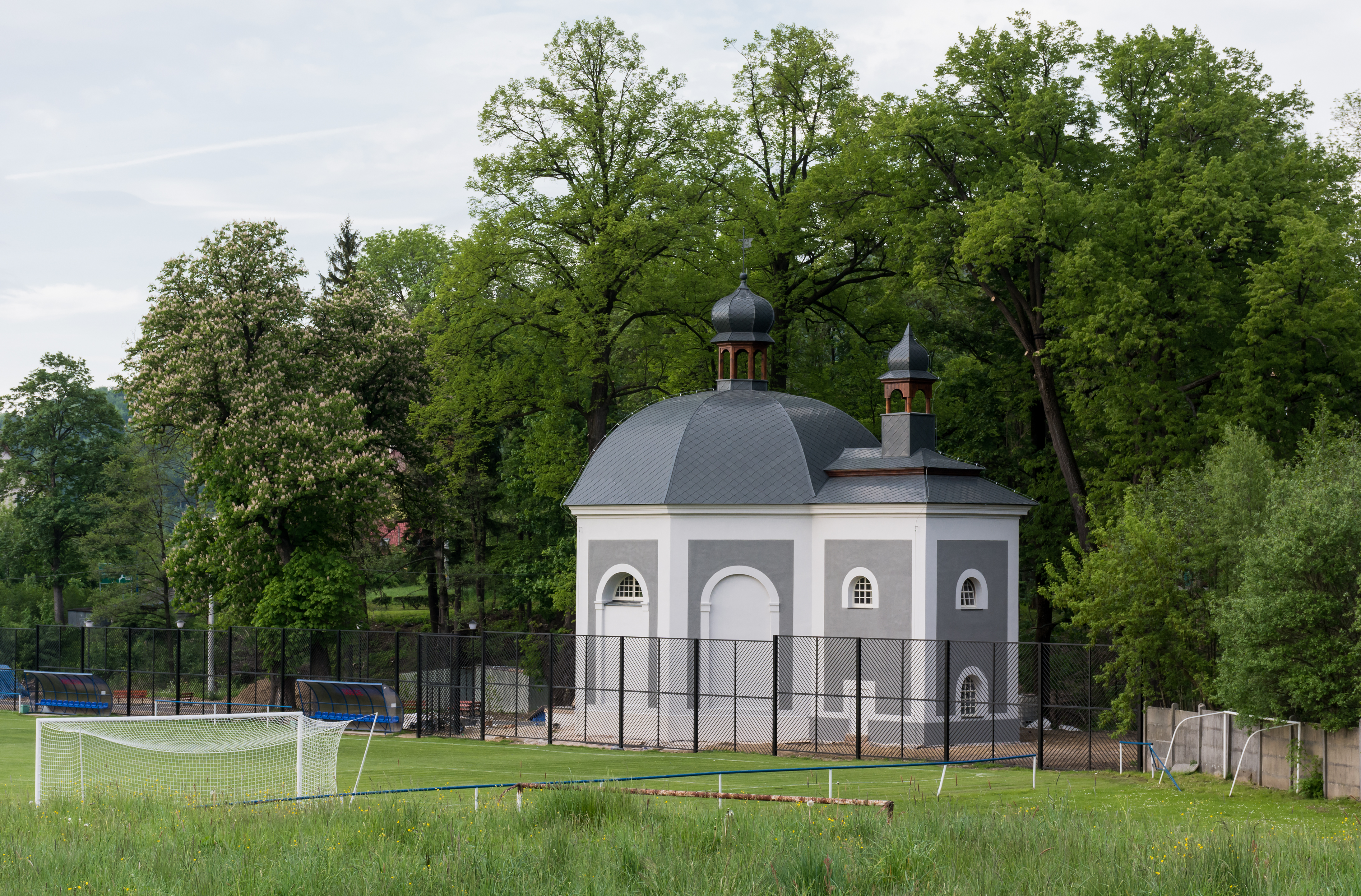 2015 Kaplica św. Onufrego w Stroniu Śląskim 01
