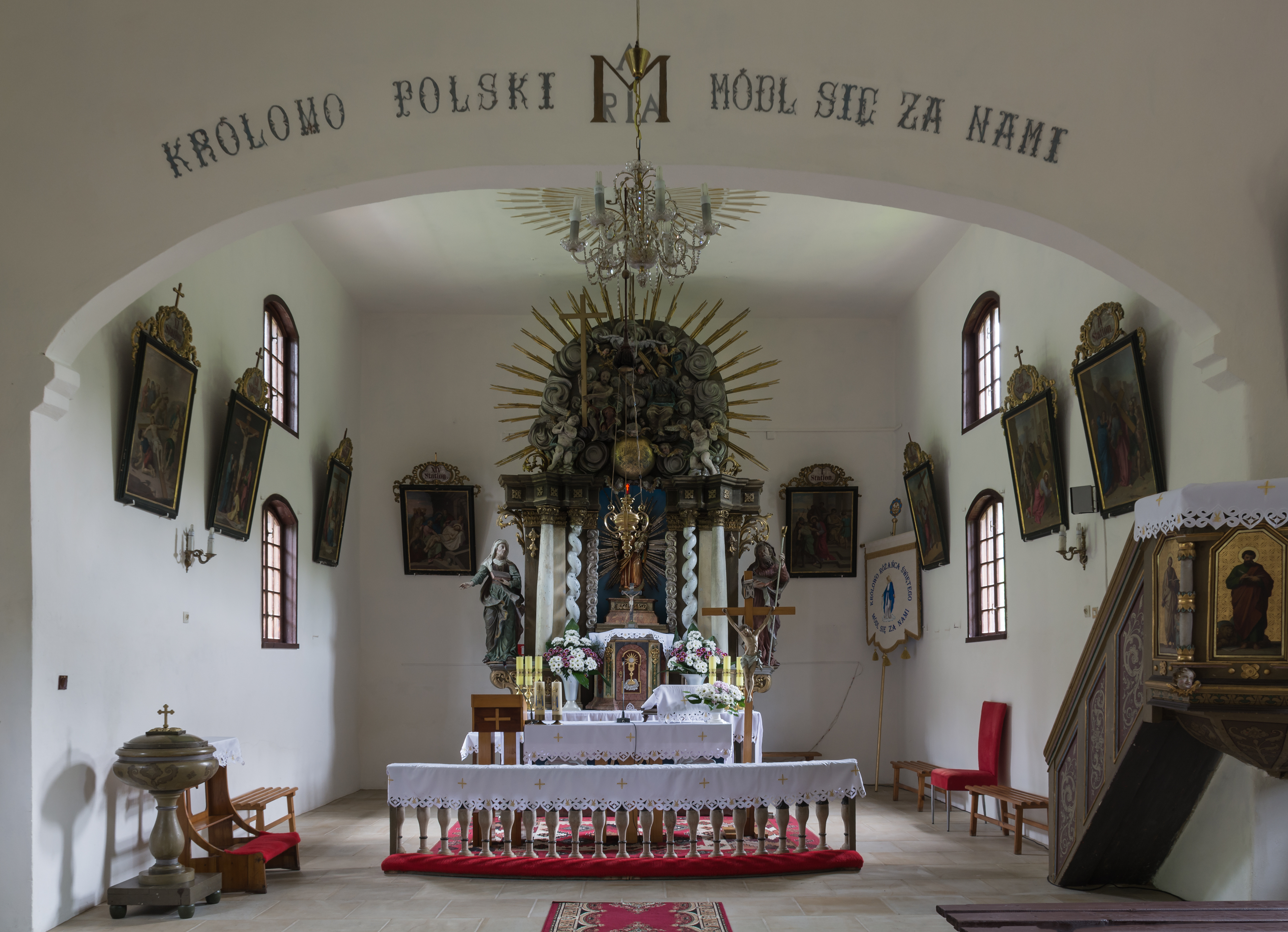 2015 Nowa Bystrzyca, kościół Wniebowzięcia NMP 01