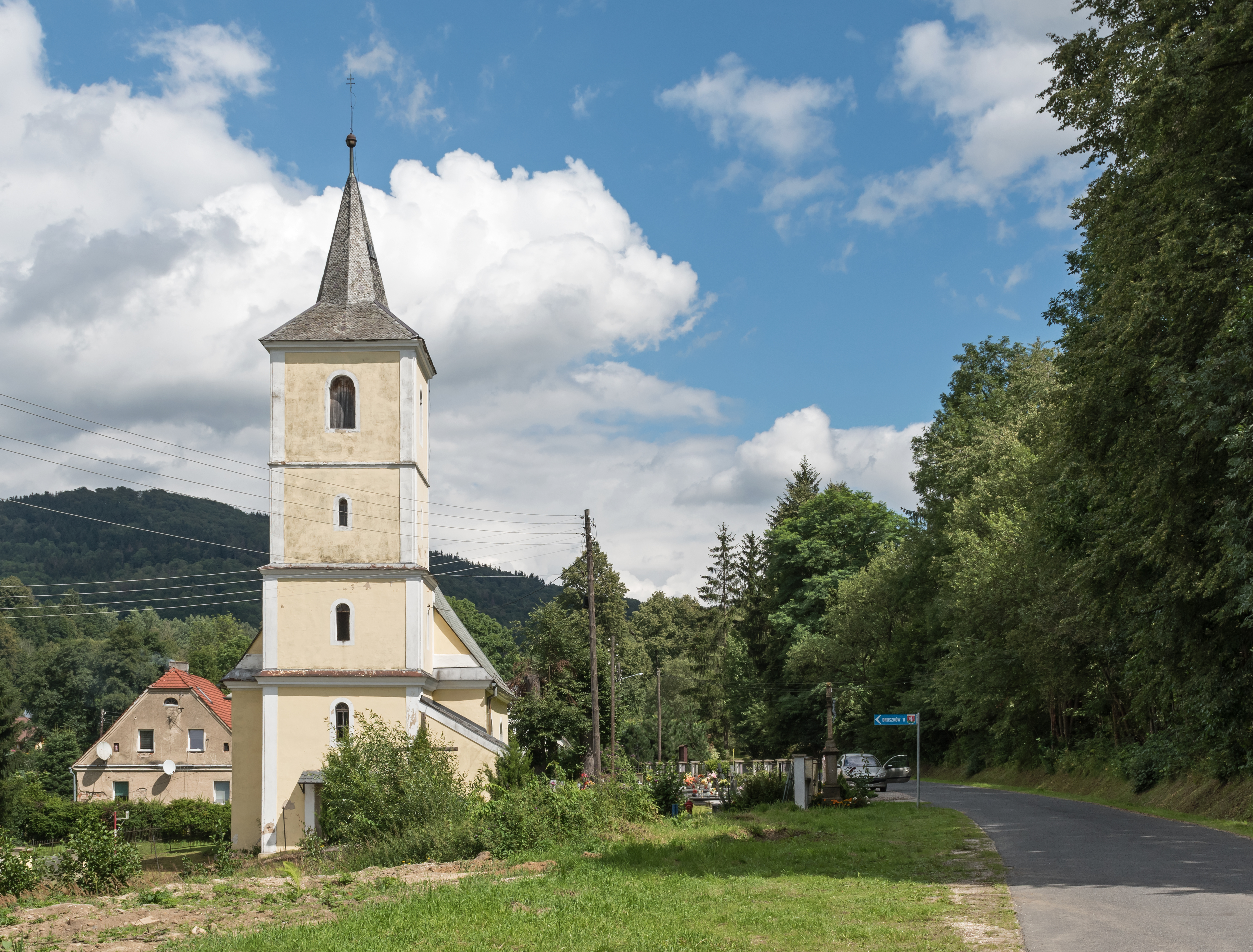 2016 Kościół św. Barbary w Droszkowie 1