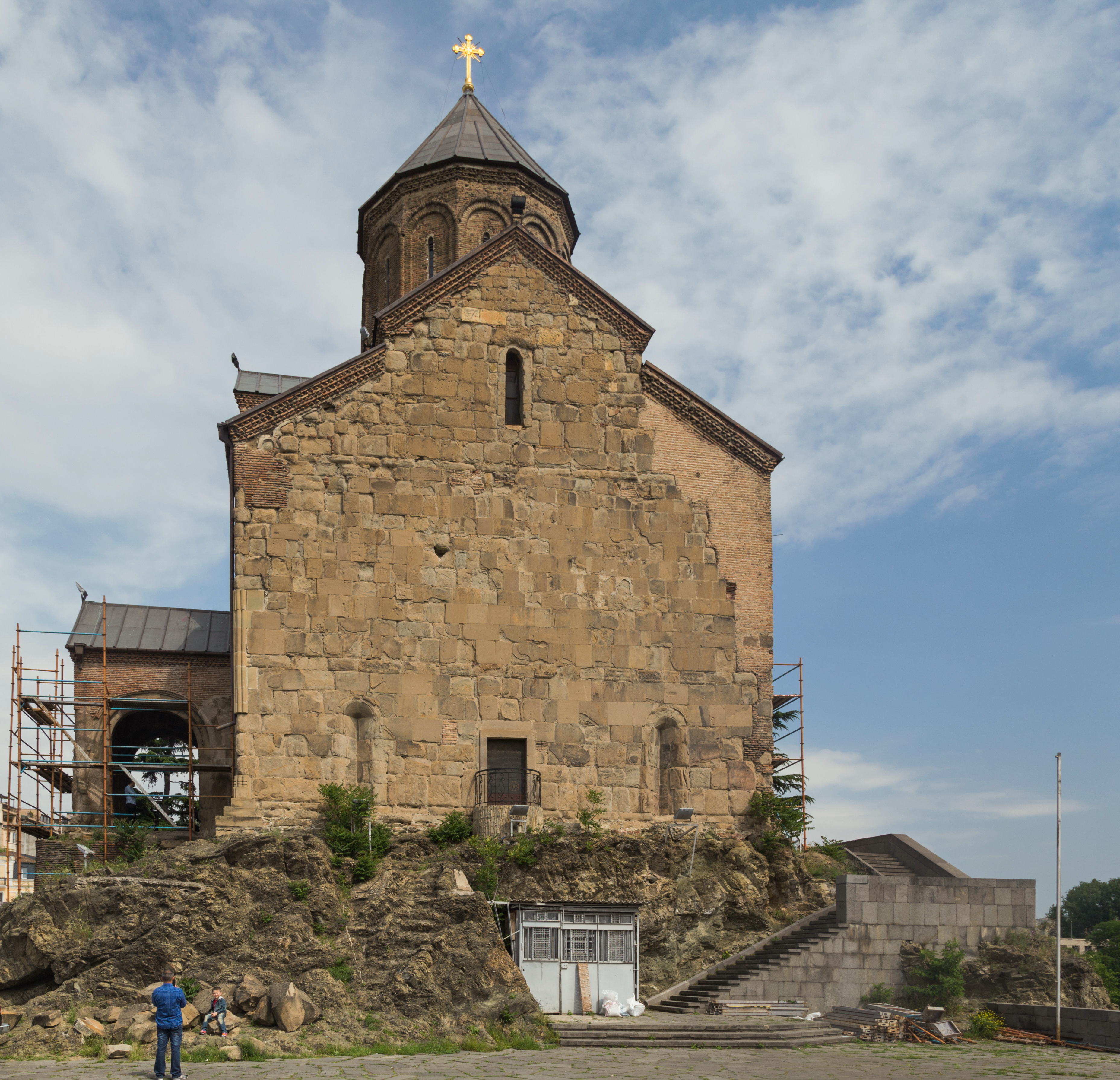 2016 Tbilisi, Cerkiew Metechi (01)
