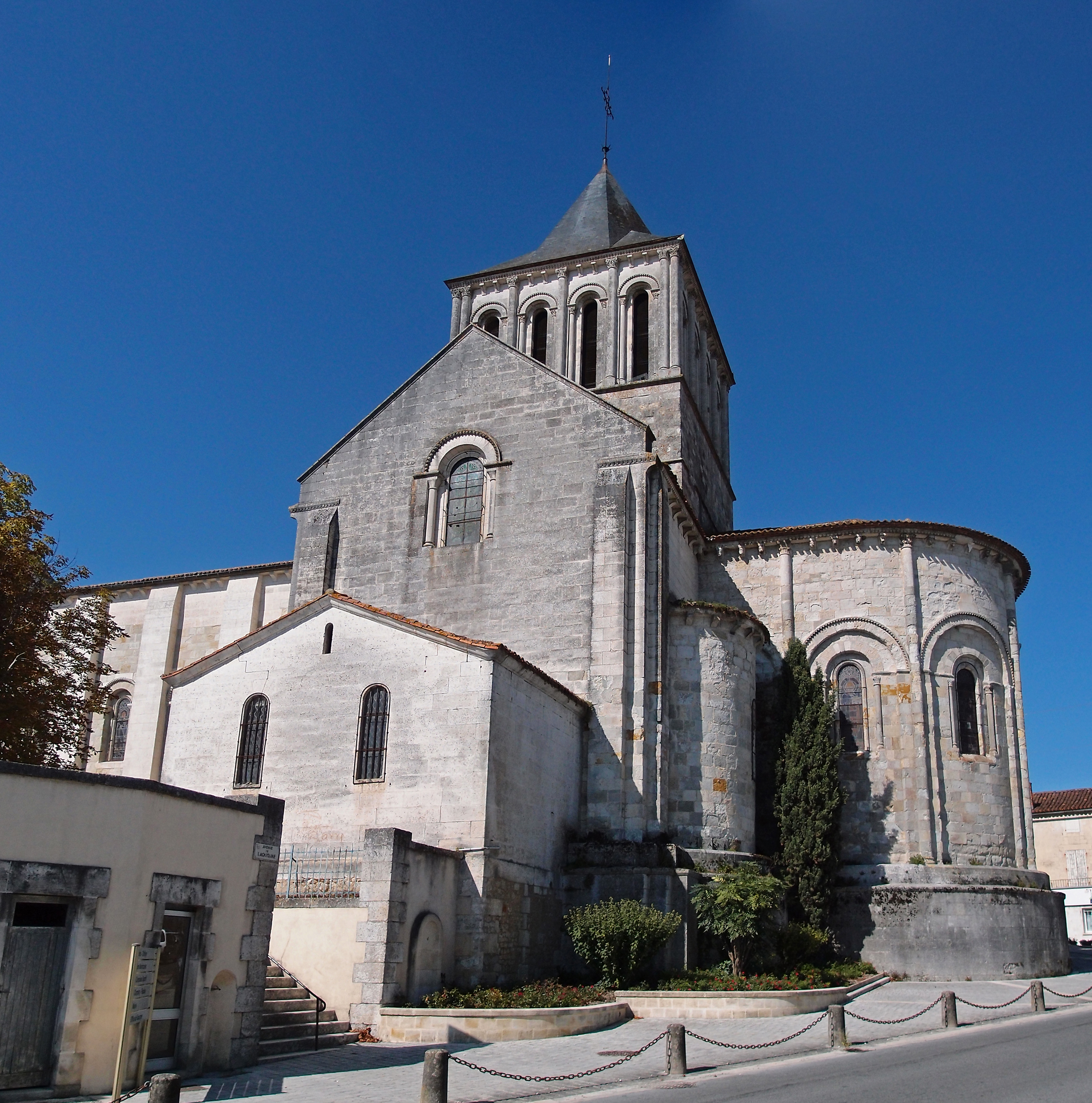 Église Saint-Denis (3), Montmoreau-Saint-Cybard