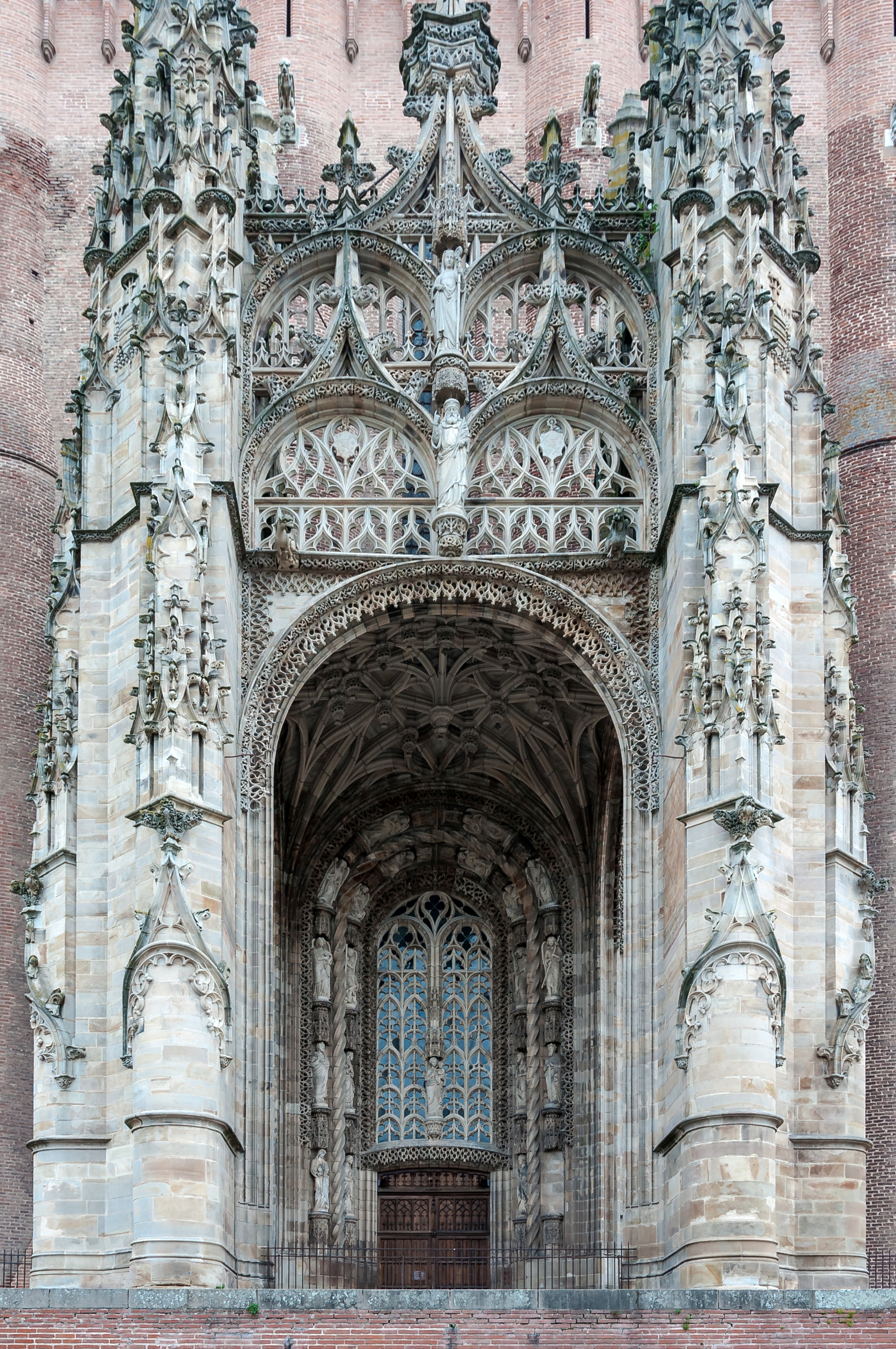 Albi cathedral portal front