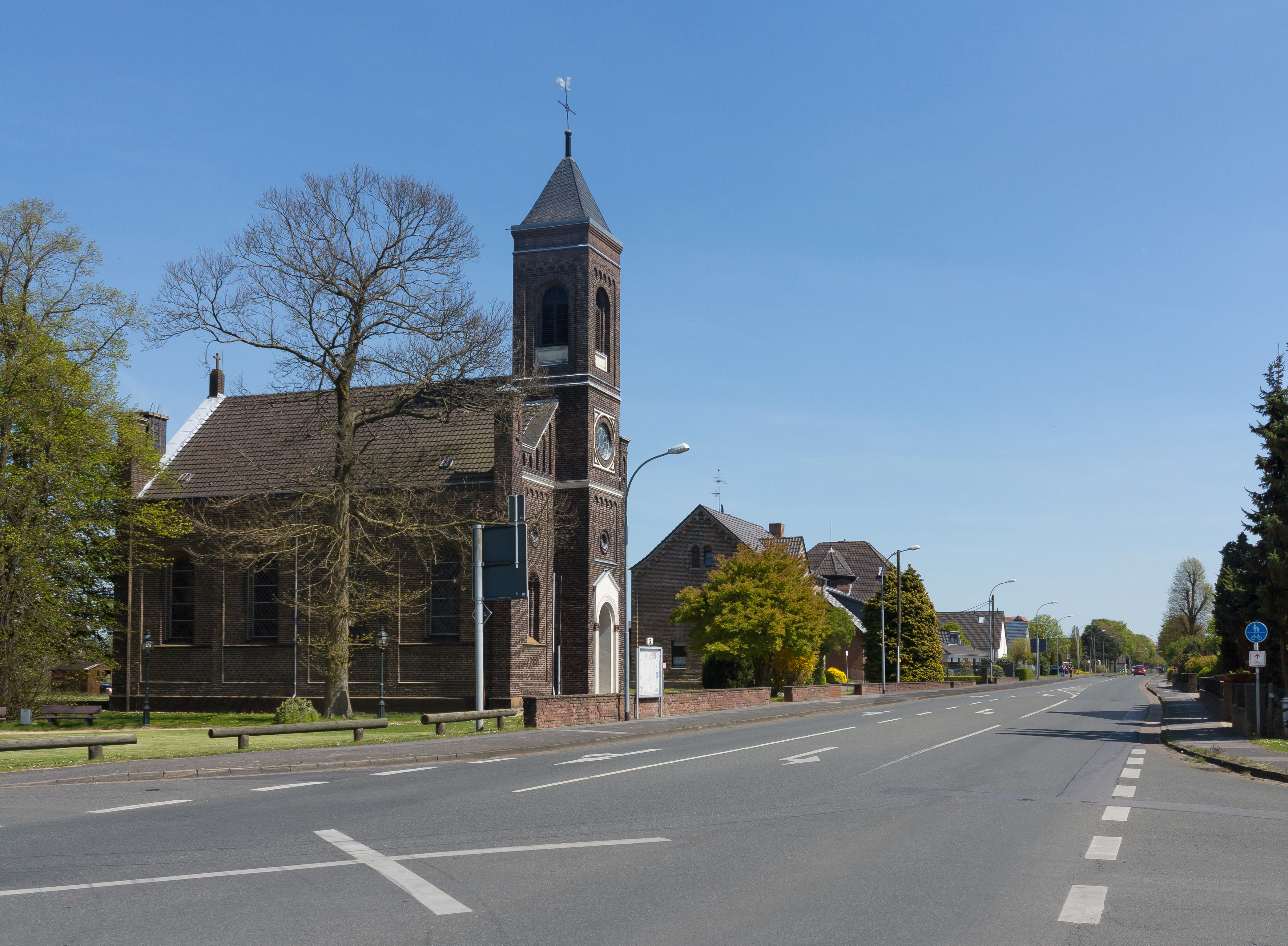 Bönninghardt, die evangelische Pfarrkirche Dm15 foto6 2016-05-05 14.15