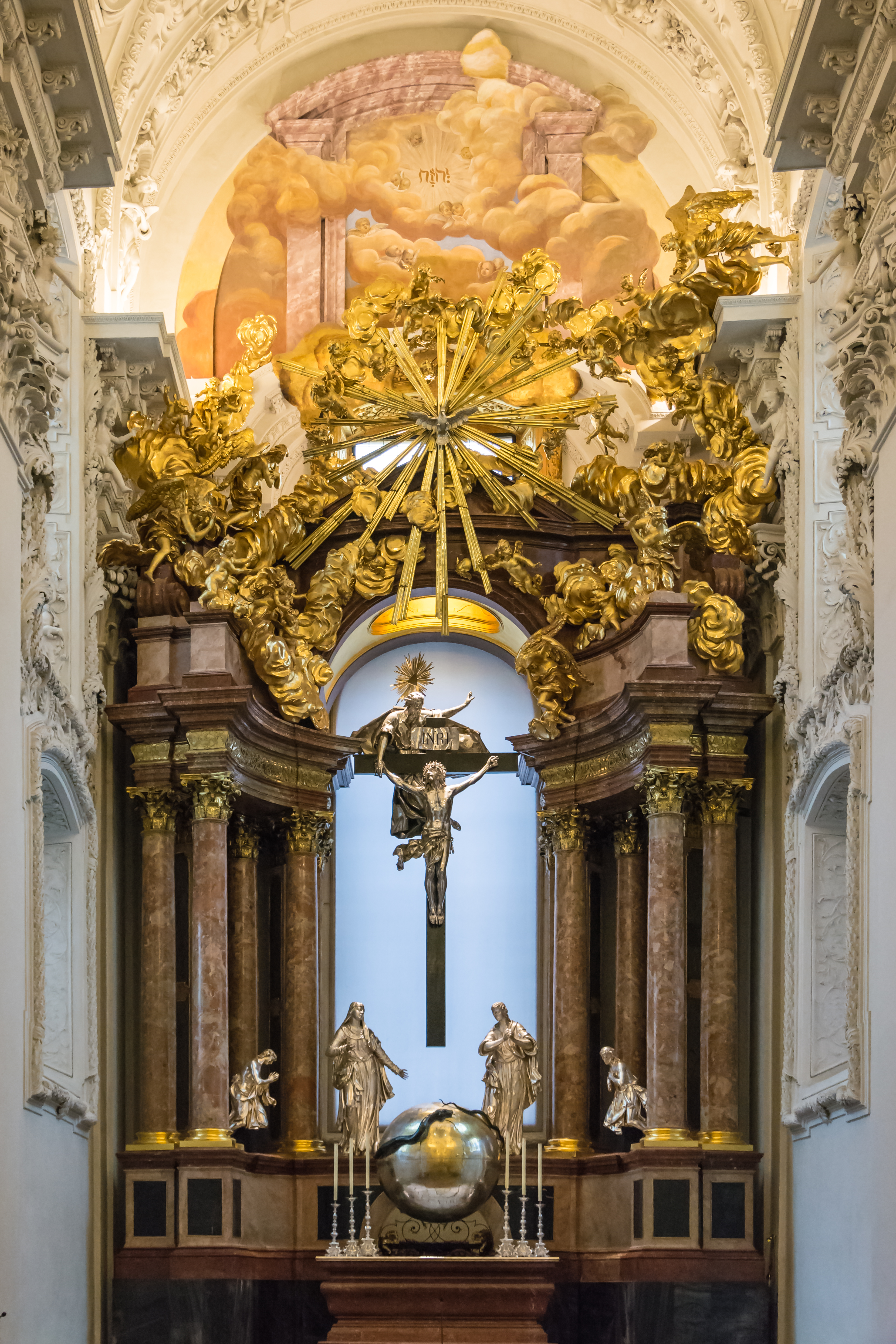 Basilika Mariazell Hochaltar 01