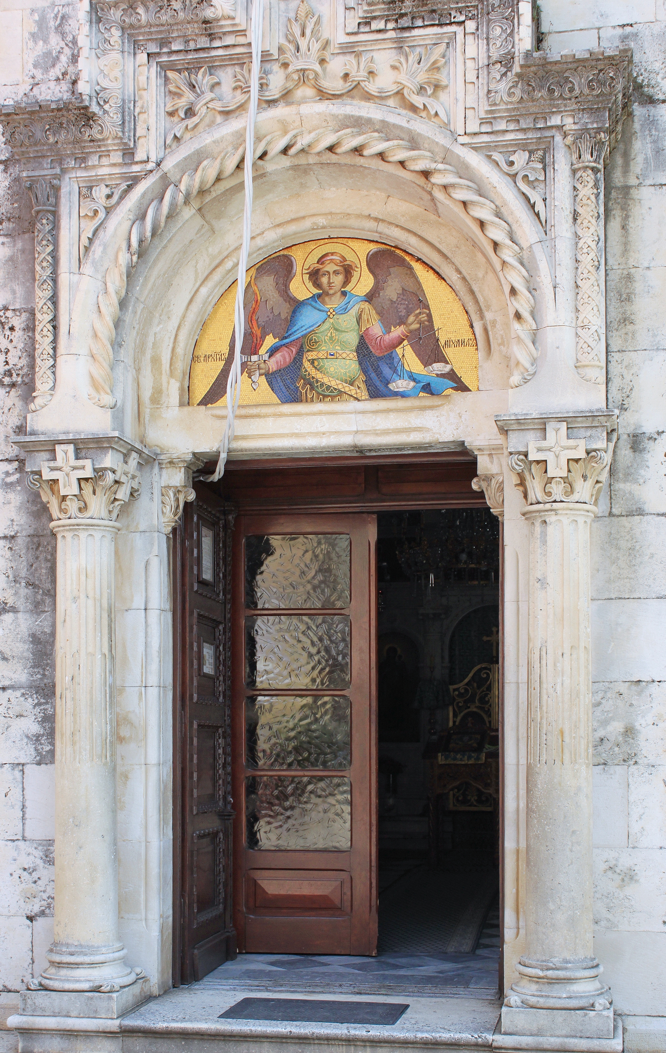Cerkiew św. Michała Archanioła w Herceg Novi - portal