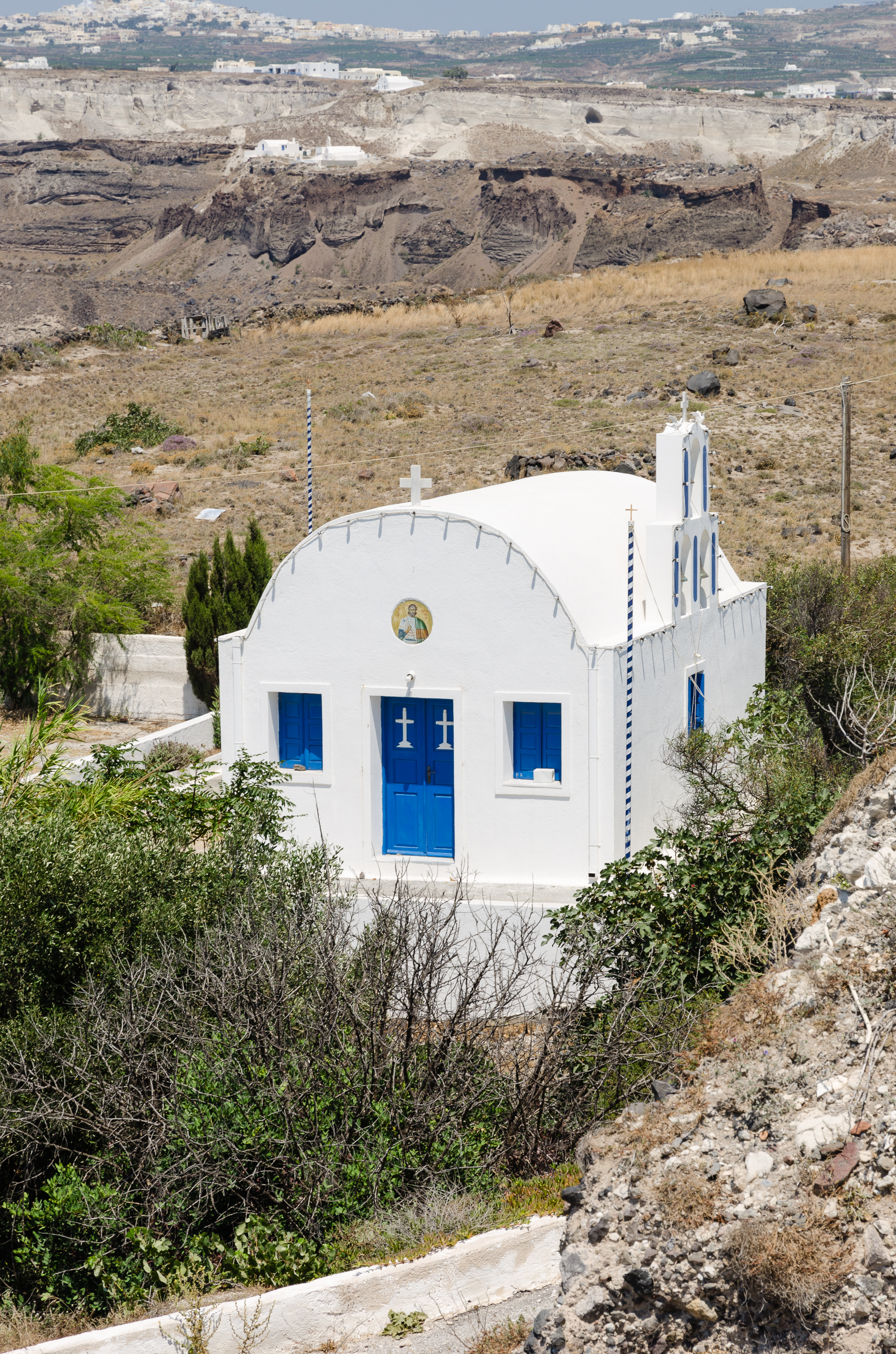 Chapel at the crater rim near Akrotiri - Santorini - Greece - 01
