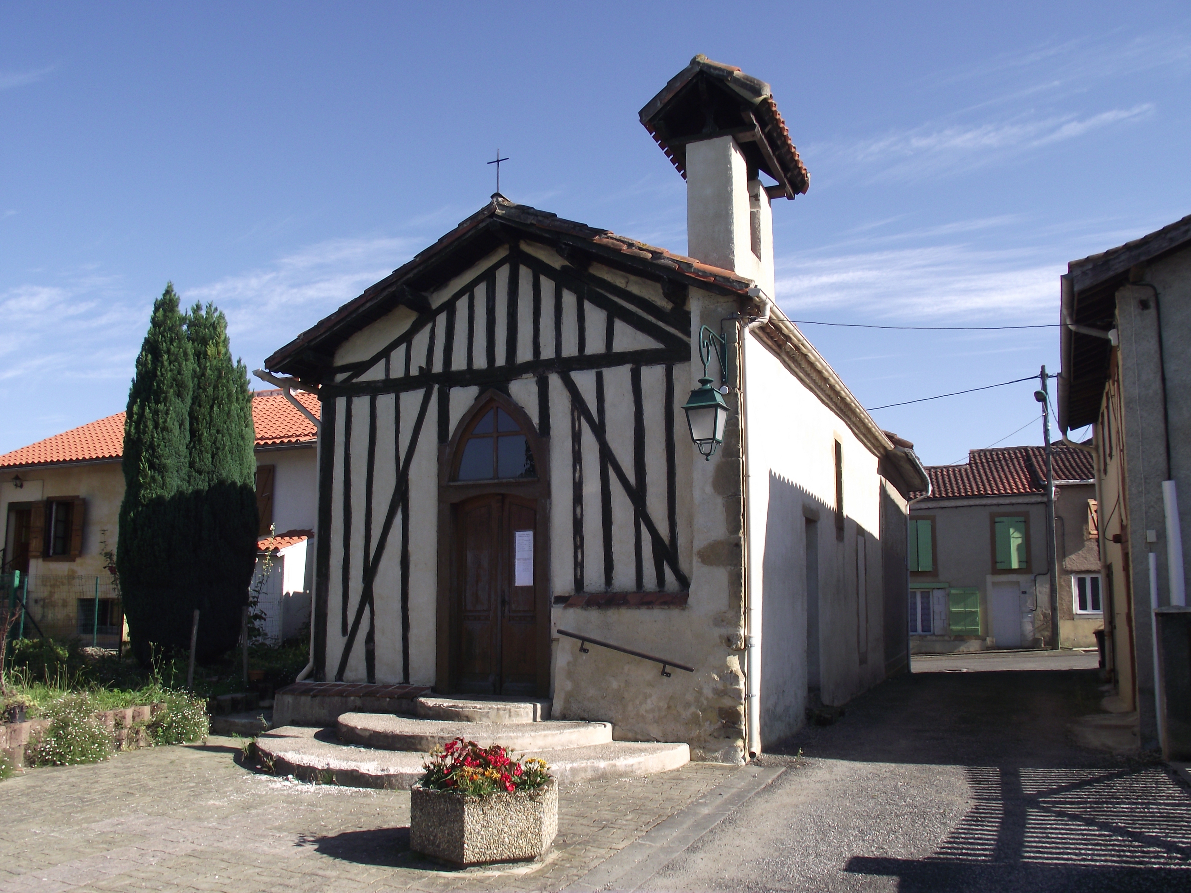 Chapelle et impasse Saint-Jean (Miélan, Gers, France)