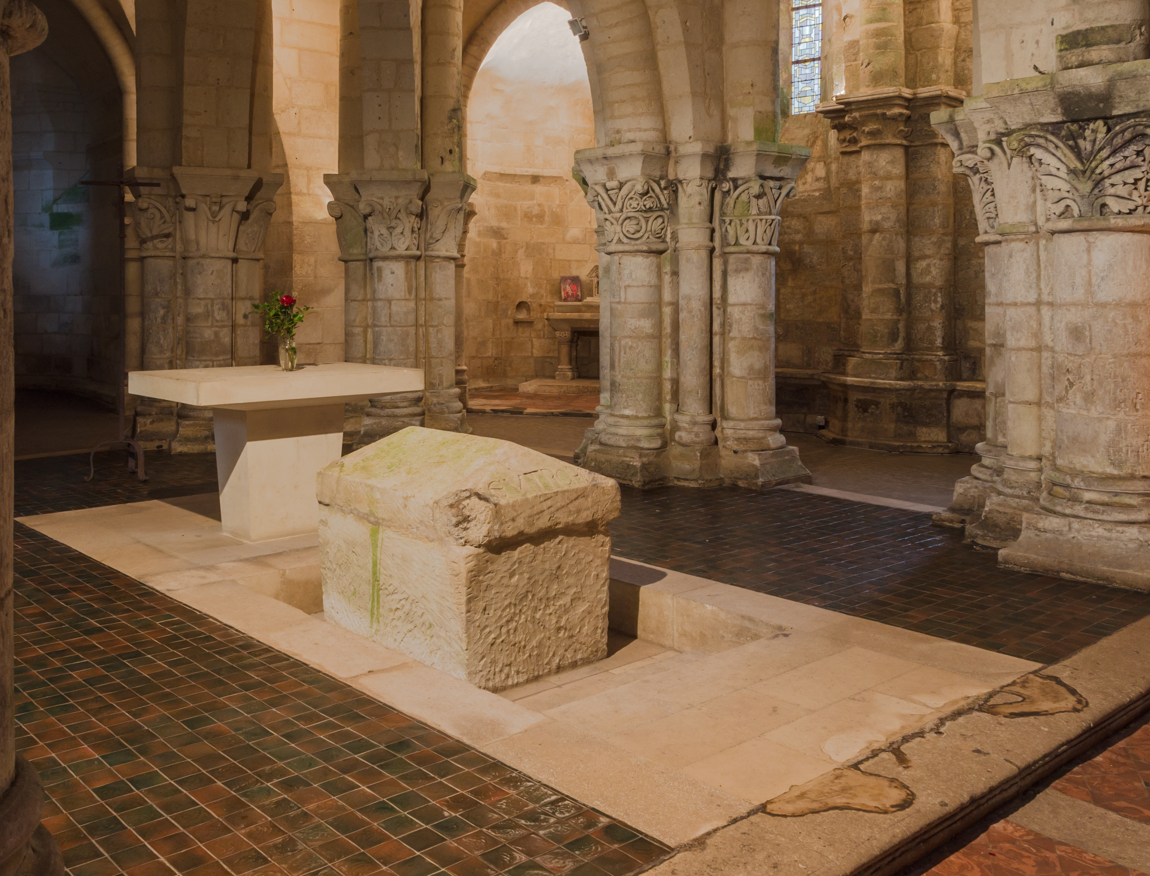 Choir, Altar, Sarcophagus Saint-Eutropius Basilica Saintes Charente-Maritime
