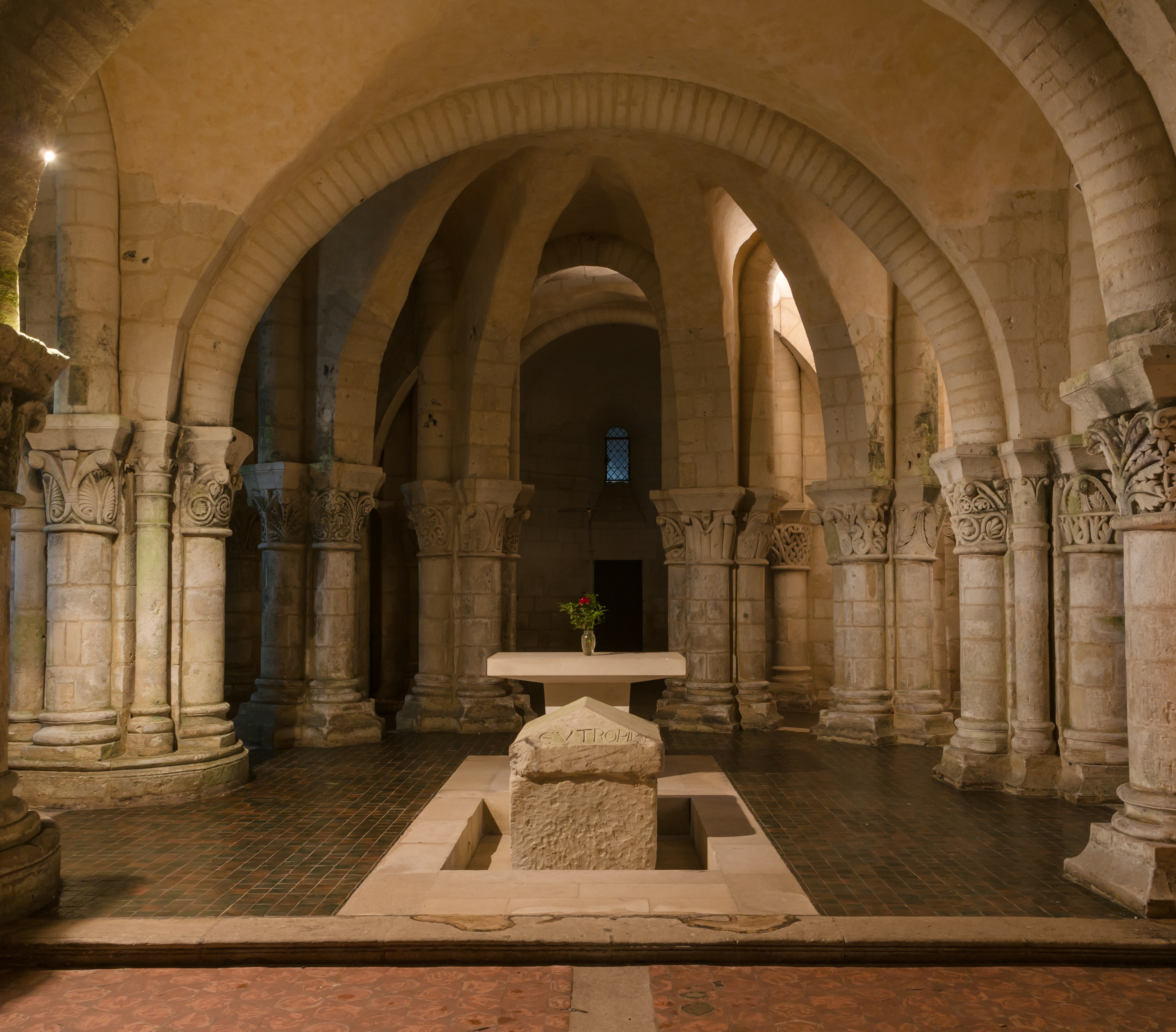 Close-up choir crypt basilica Saint-Eutropius Saintes Charente-Maritime