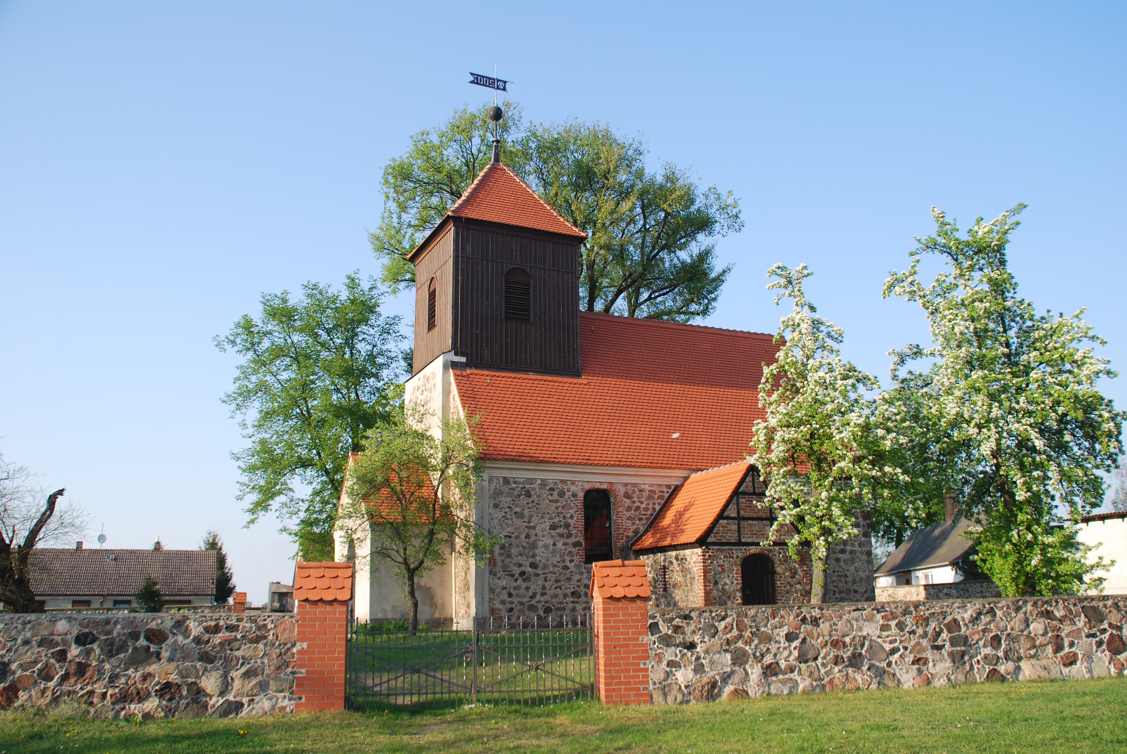 Dorfkirche Lichtenow 3