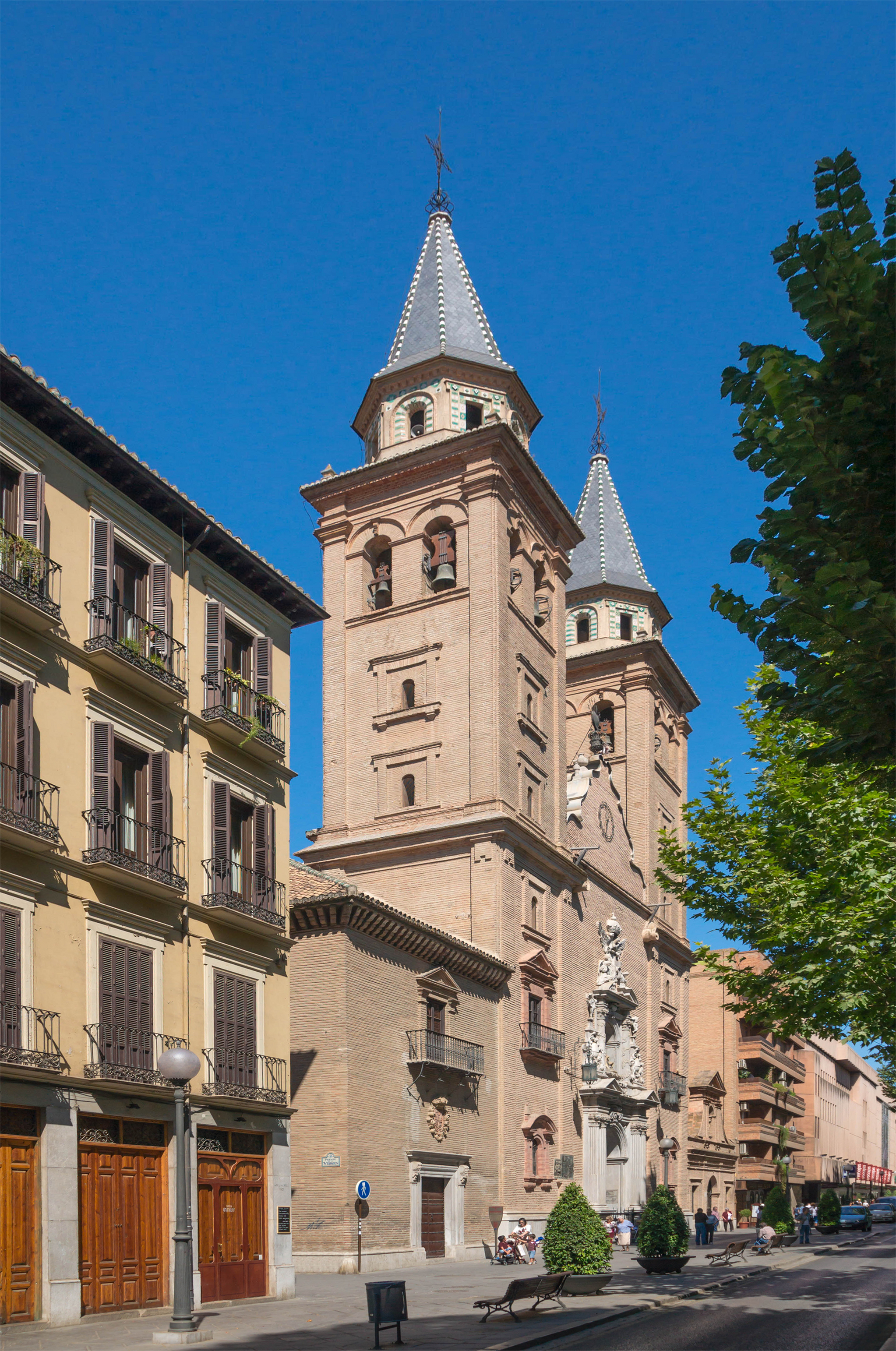 Façade Basilica de las Angustias Granada