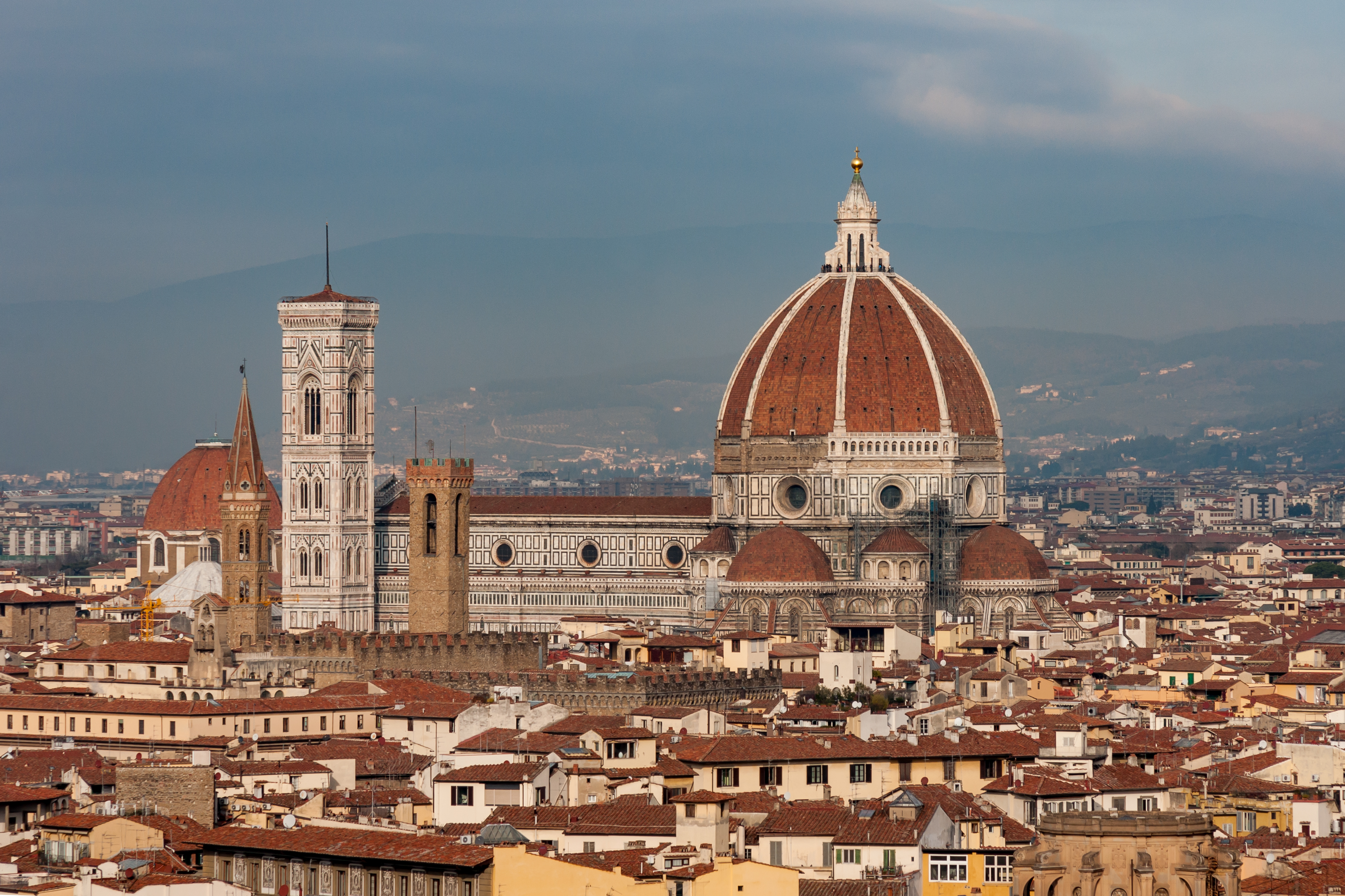 Florence Italy Remote-view-of-Santa-Maria-del-Fiore-01