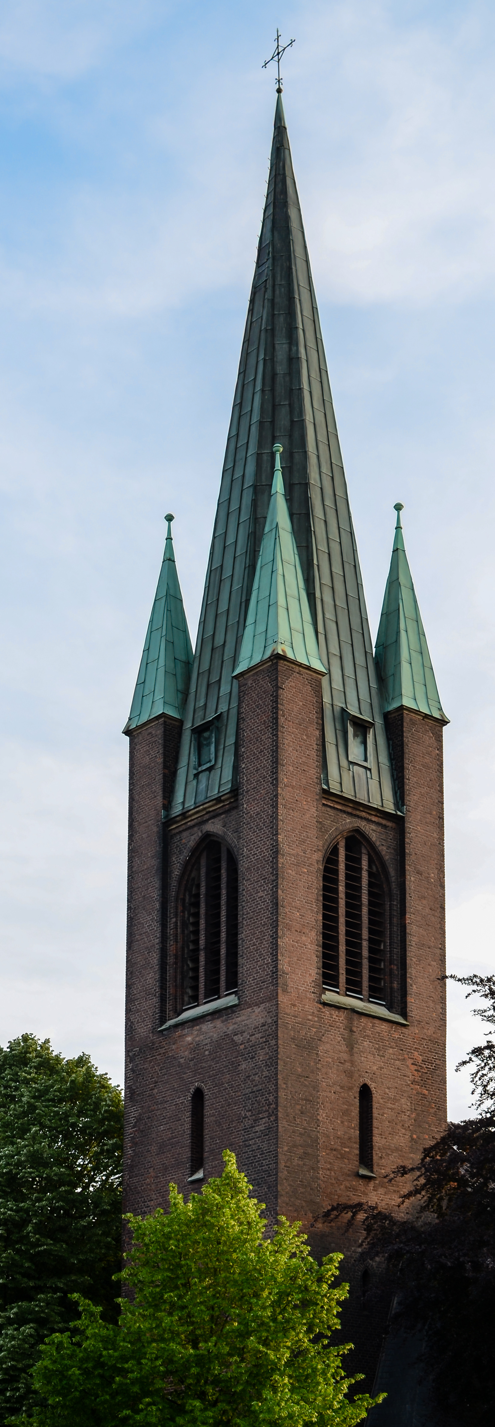 Gnadenkirche-Heissen-2011