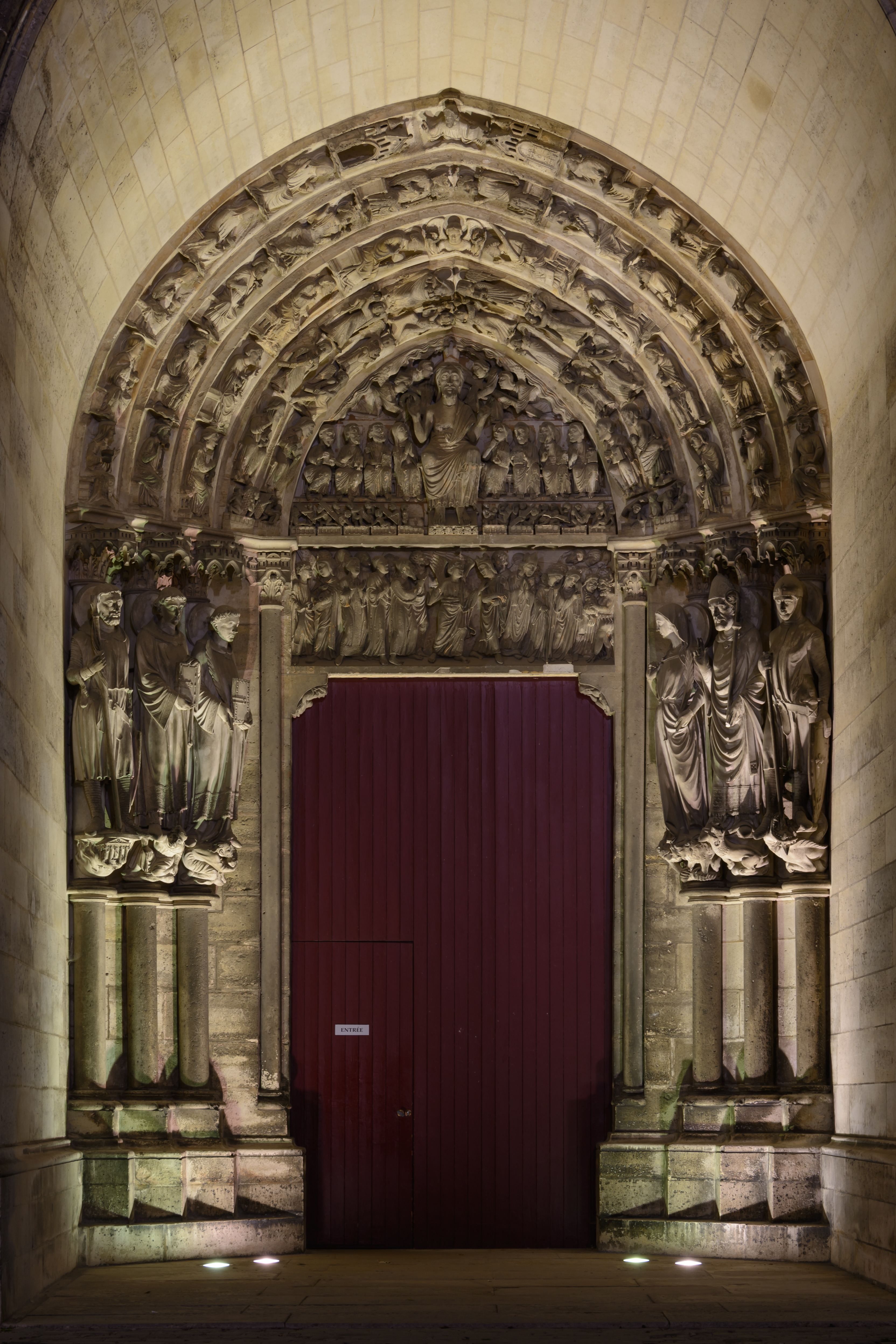 Laon Cathedral Right Side Portal (Night) 01
