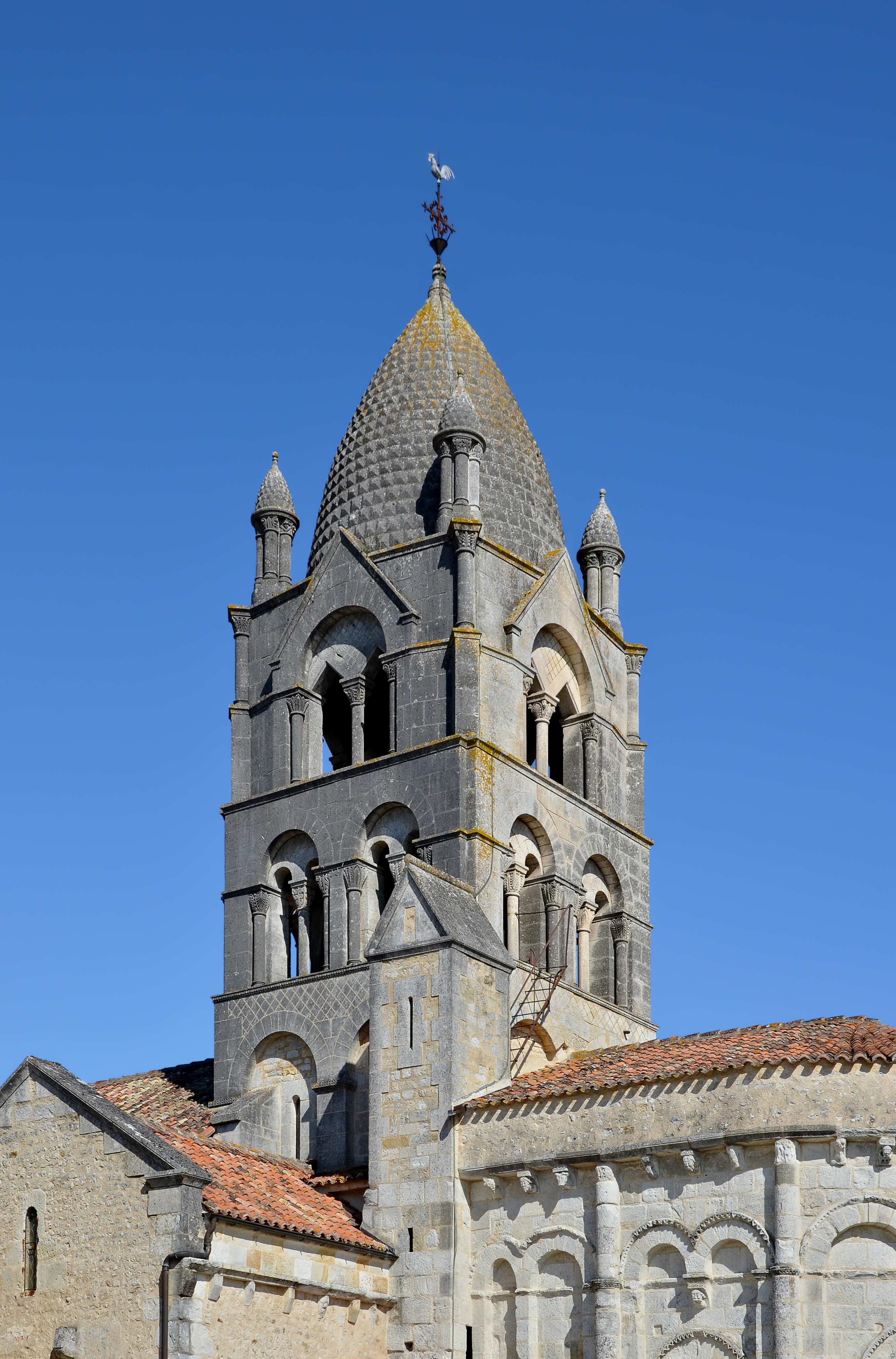 Pérignac 16 Église Clocher 2014