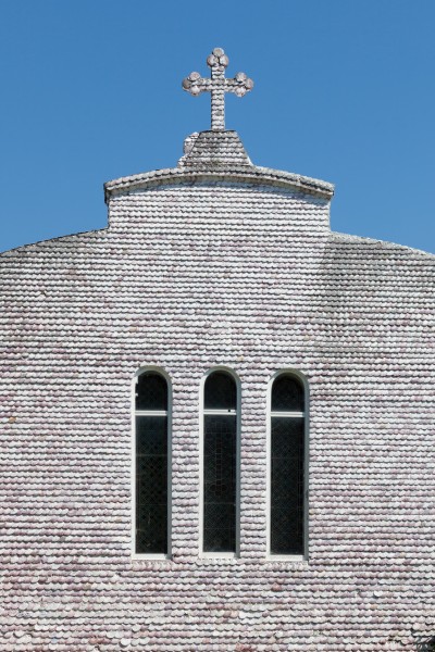 2016 Detalle da igrexa da Illa da Toxa. recuberta de cunchas de vieira. O Grove. Galiza-2