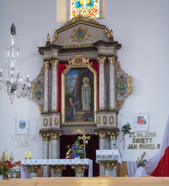 2016 Kościół Matki Bożej Różańcowej w Radomierzu 09