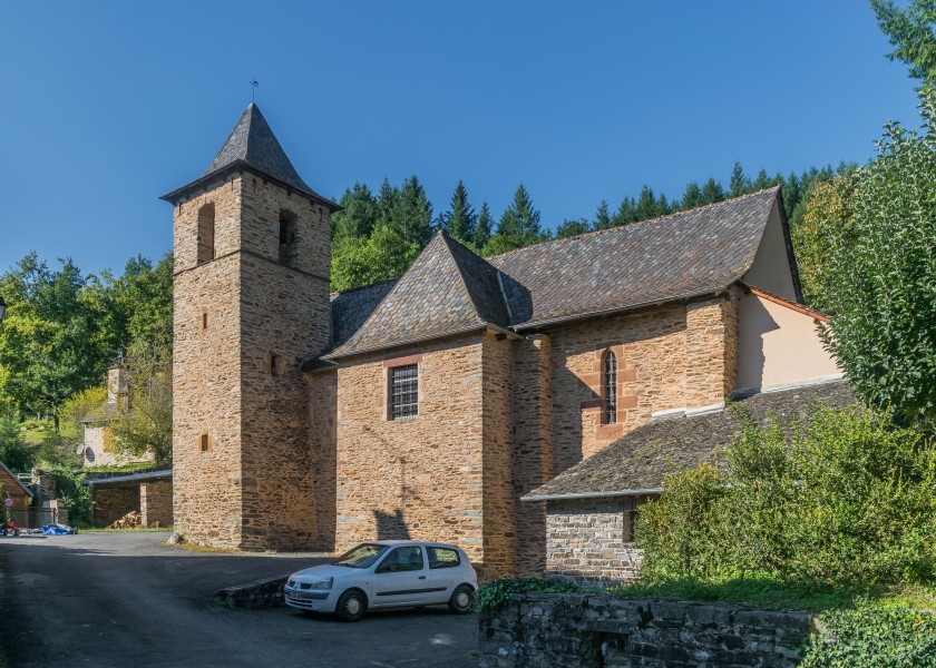 Church in Montignac 01