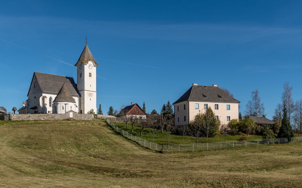 Gurk Pisweg Pfarrkirche hl Lambert Karner und Pfarrhof SW-Ansicht 31102017 1829 1830