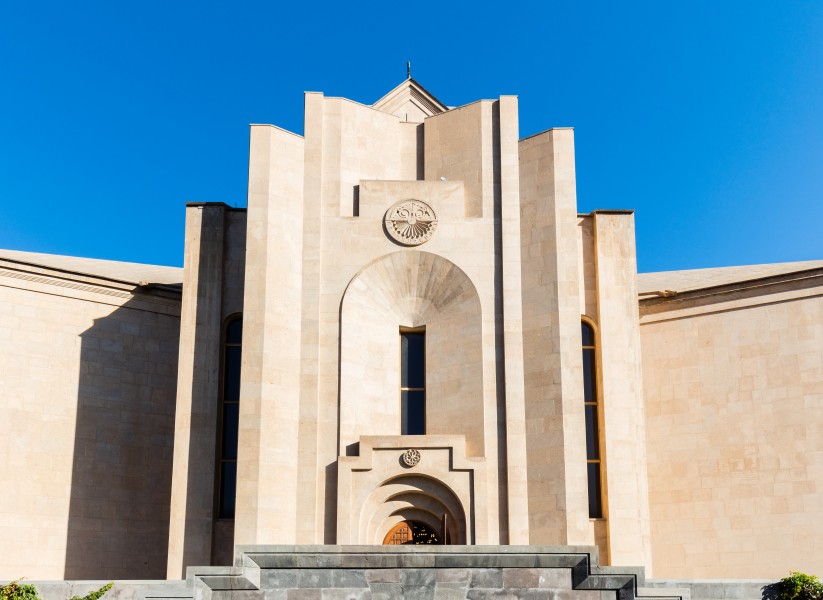 Iglesia de San Grigor Lusavorich, Ereván, Armenia, 2016-10-03, DD 03