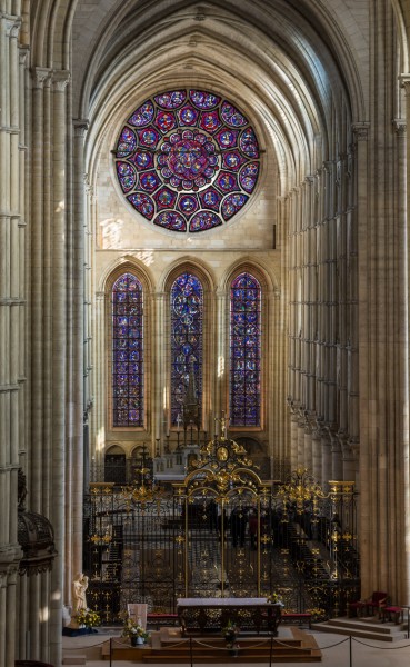 Laon Cathedral Interior 03