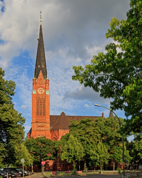 Lutherkirche B-Schoeneberg 07-2015