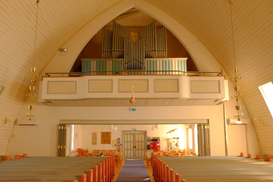 Skjerstad church organ and gallery