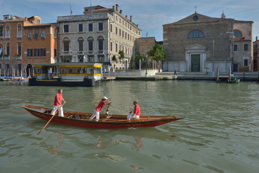Vogatori Gruppo Tre Archi San Marcuola Canal Grande a Venezia