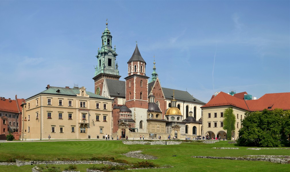 Wawel - cathedral (by Pudelek)