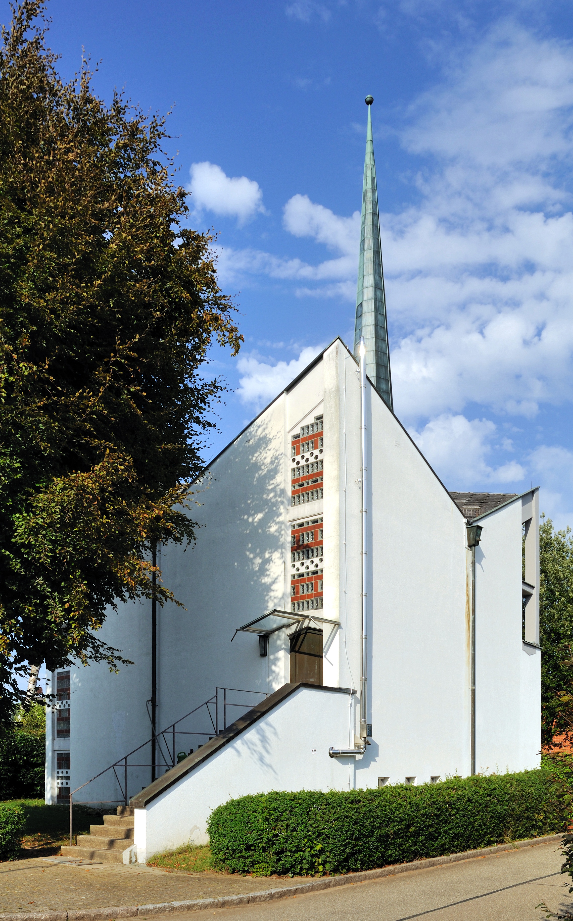 Steinen - Evangelisch-lutherische Kirche1