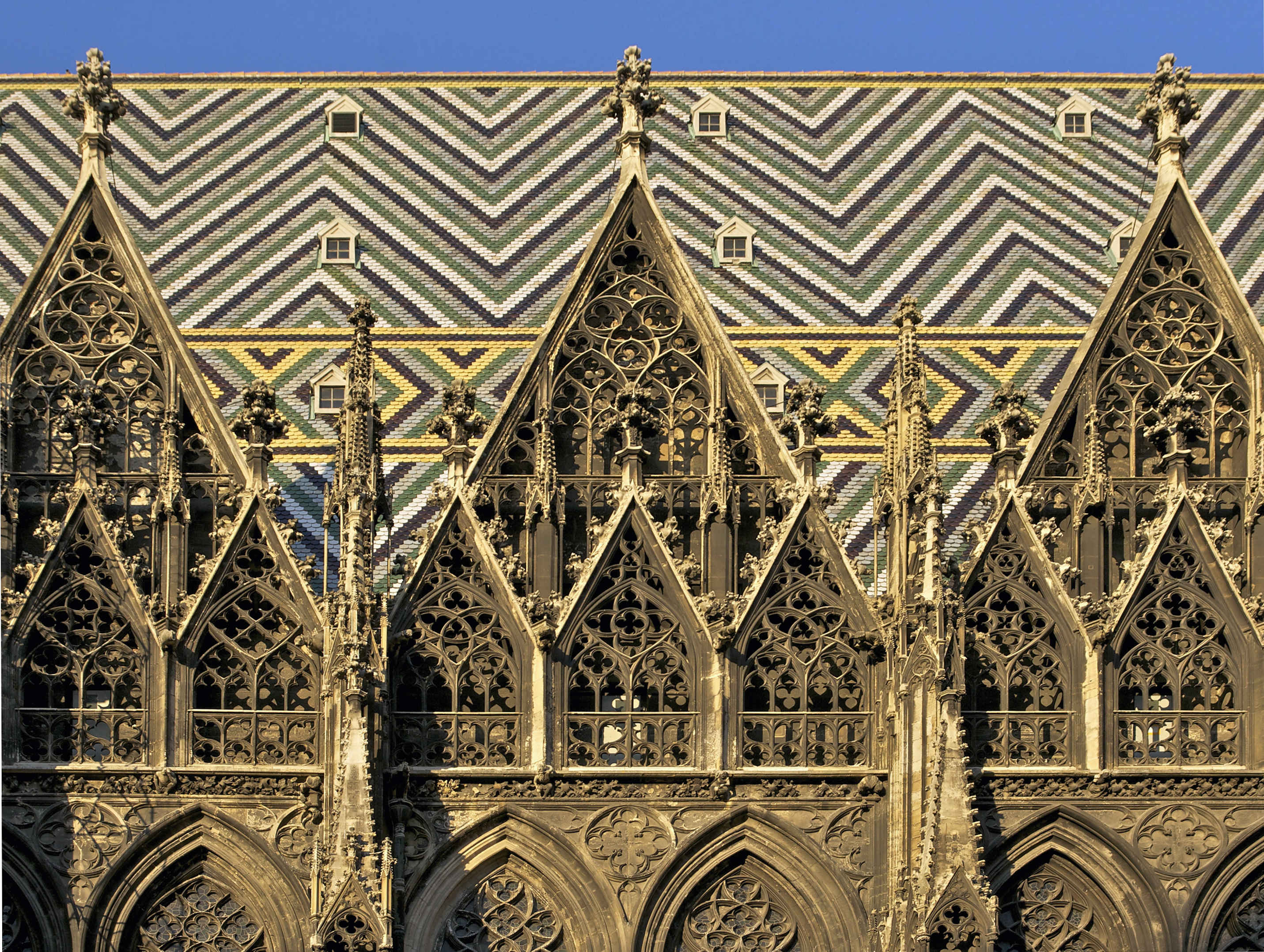 Structures roofs St Stephen's cathedral Vienna modifié-2